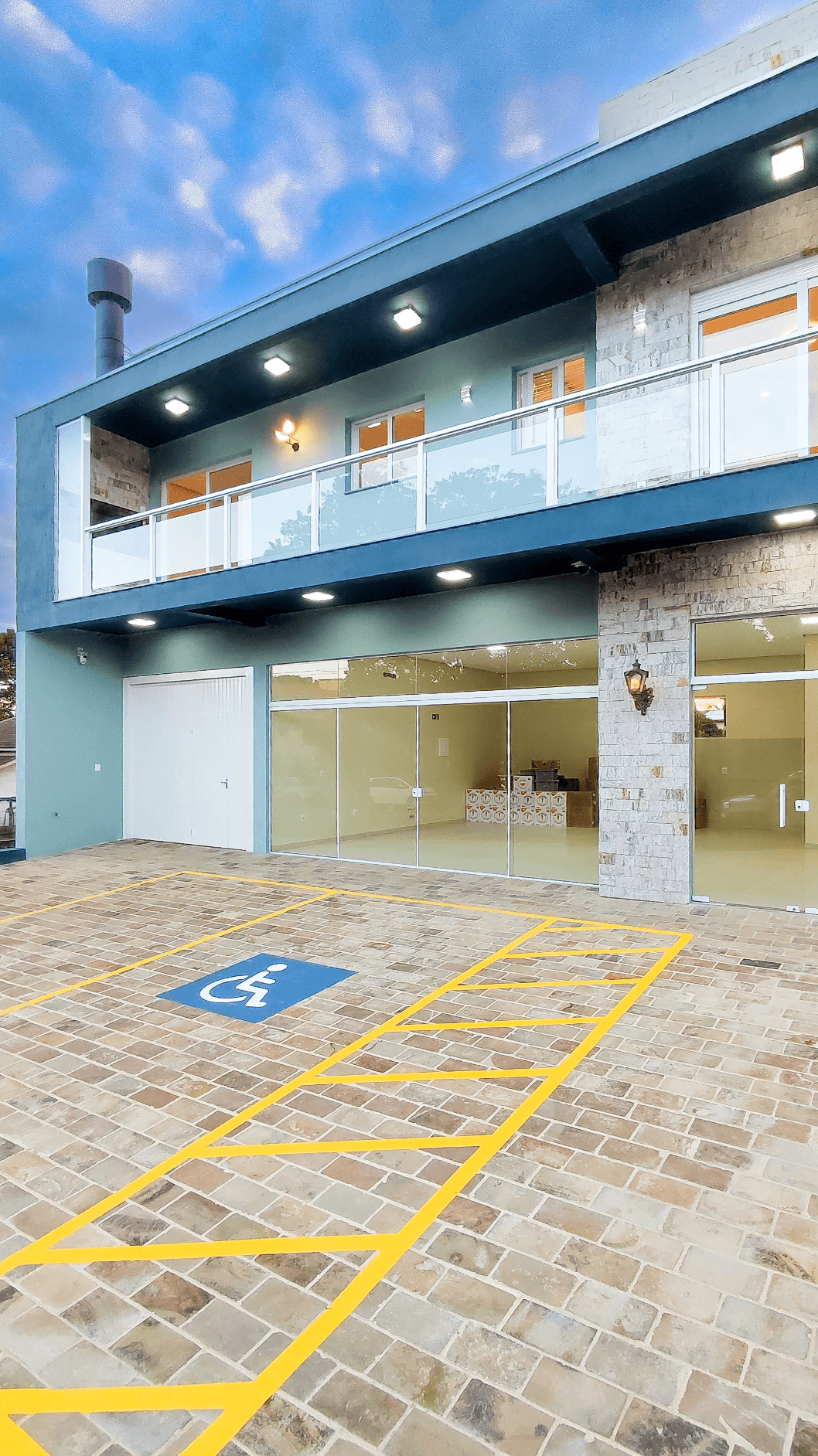 Foto do imóvel Casa com SALA COMERCIAL, 03 dormitórios e 1 suite à venda no bairro 25 de Julho em Ivoti