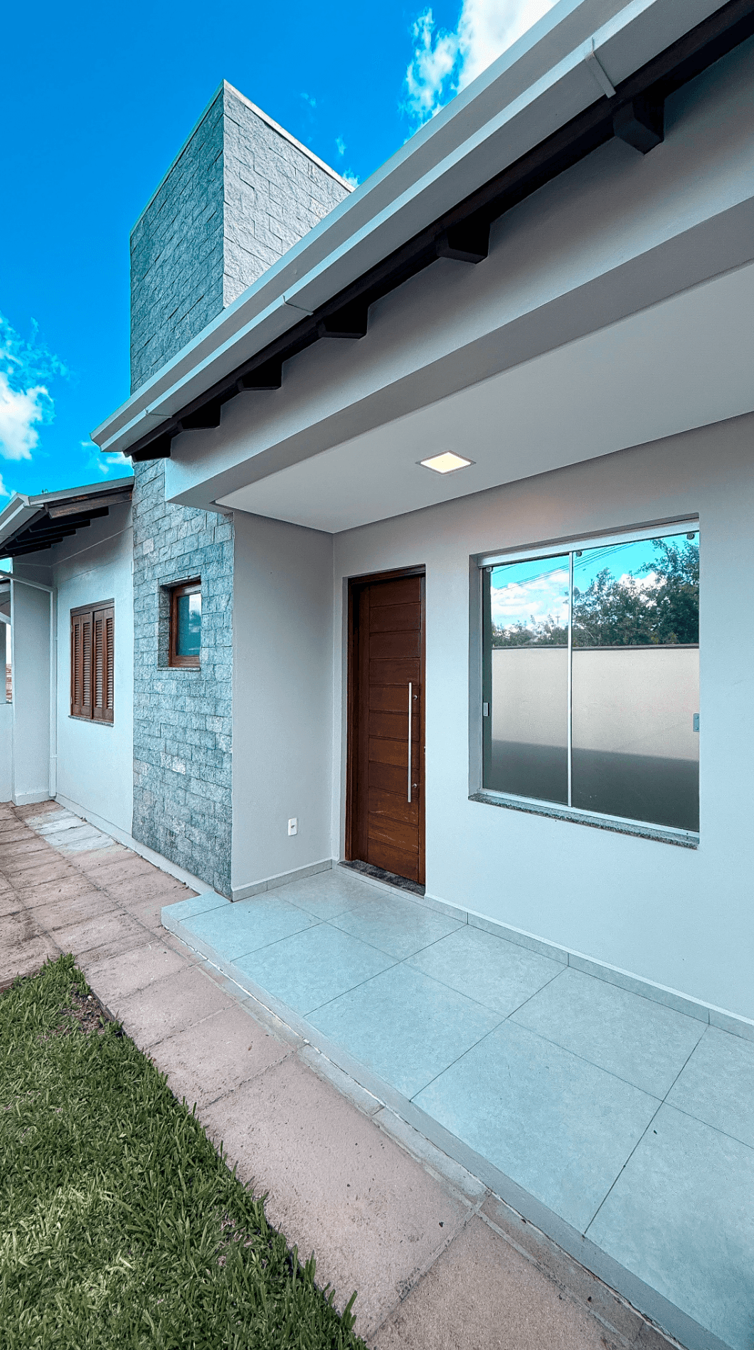 Foto do imóvel Casa com 02 dormitórios à venda no bairro Solar do Campo em Campo Bom