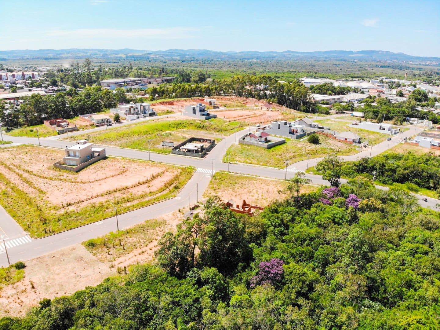 Foto do imóvel Terreno com 305m² à venda no Loteamento Chácara Hamburguesa em Novo Hamburgo