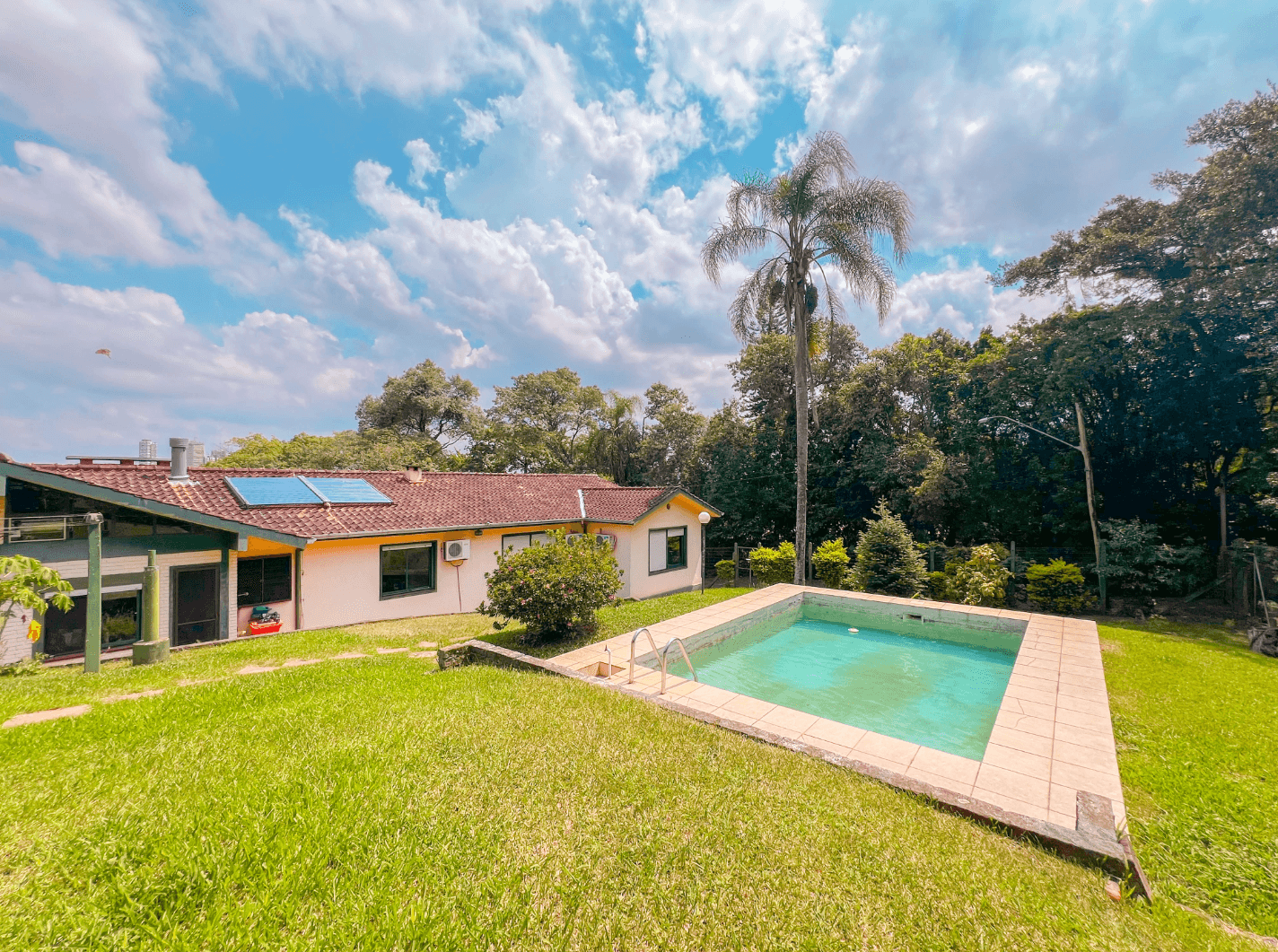 Foto do imóvel Terreno com 2188m² no bairro Vila Nova em Novo Hamburgo.