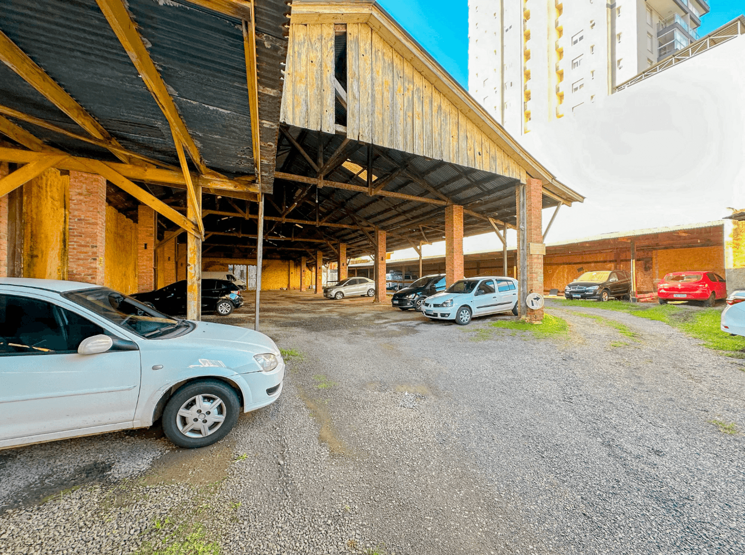 Foto do imóvel Terreno com 2.000m² à venda no centro de Novo Hamburgo