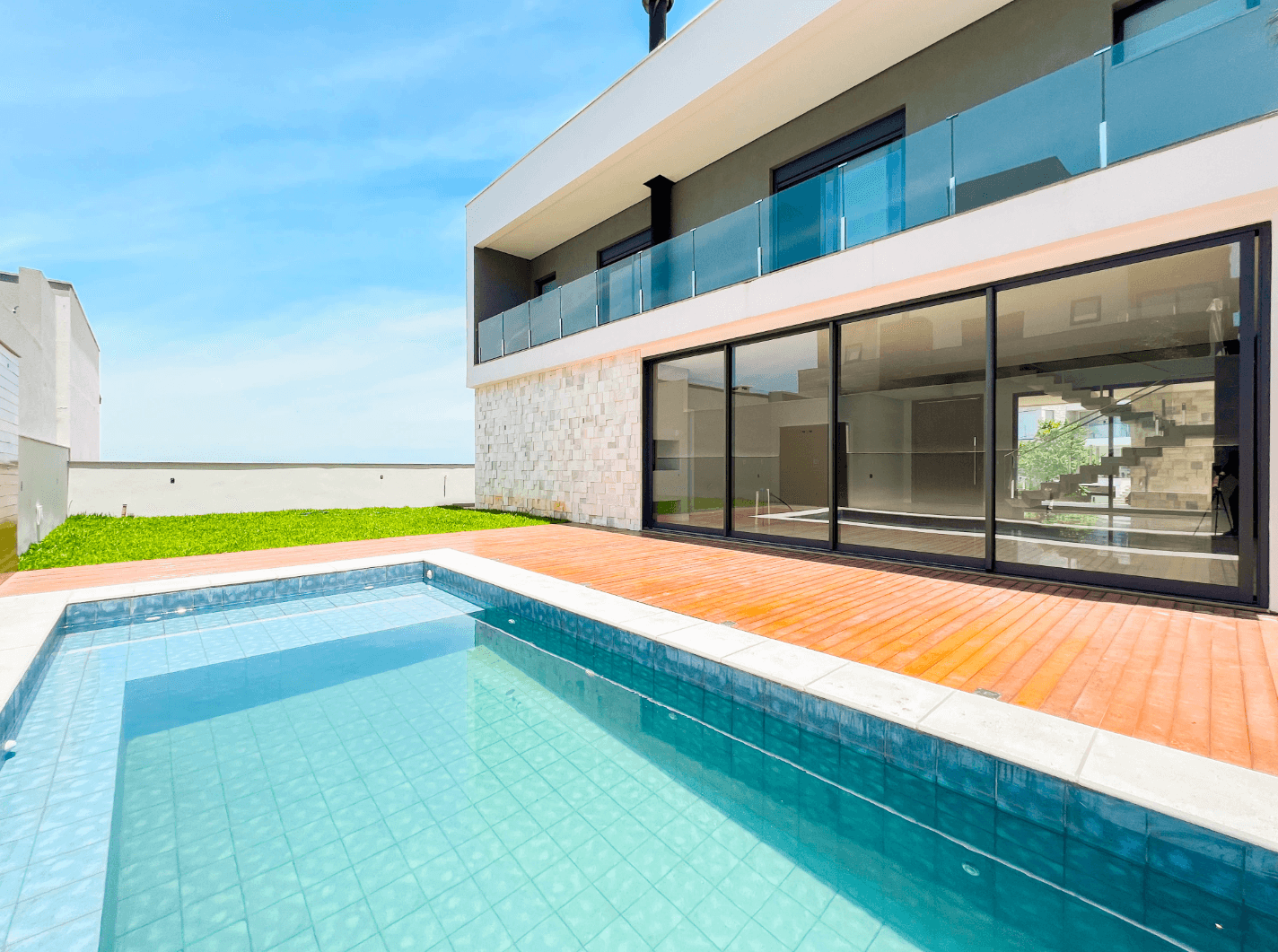 Foto do imóvel Casa em condomínio com 04 dormitórios à venda no Horizon em Estância Velha