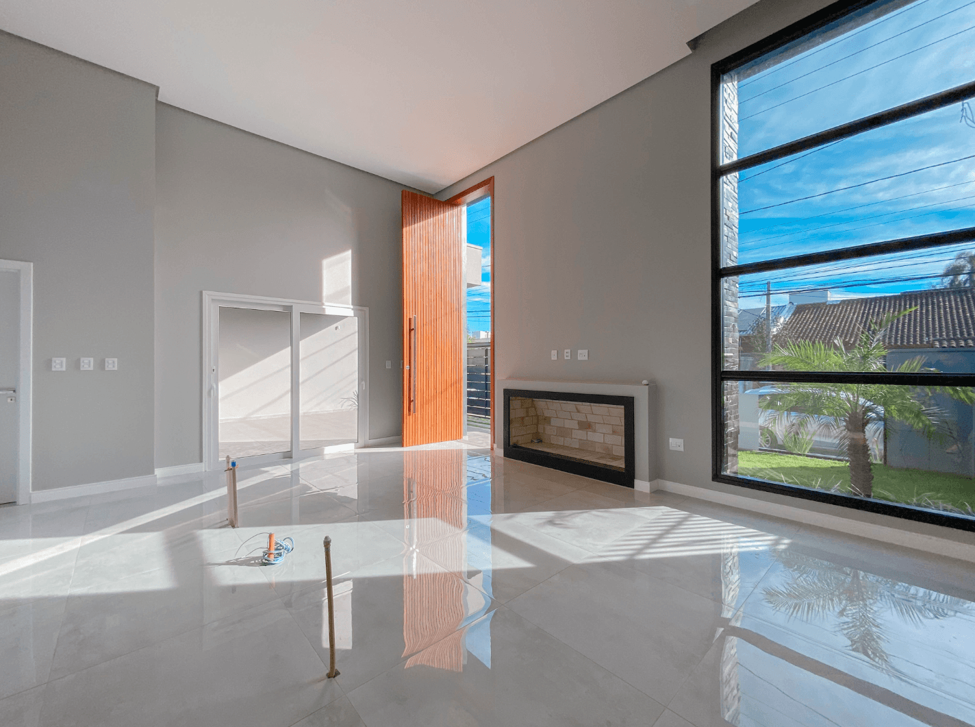 Foto do imóvel Casa PLANA com 03 dormitórios à venda no Guarani em Novo Hamburgo.