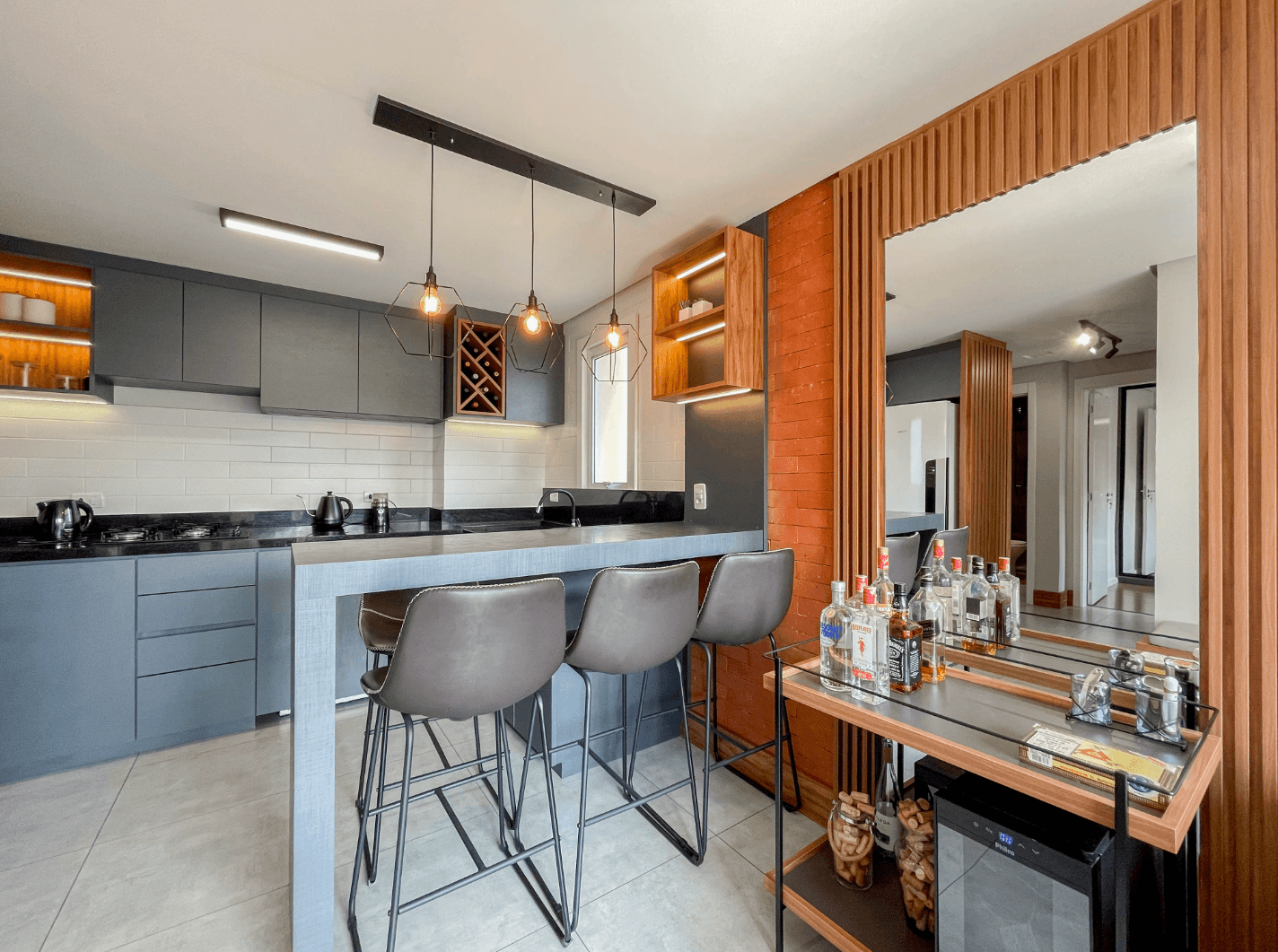 Apartamento com 02 dormitórios à venda no bairro Primavera em Novo Hamburgo