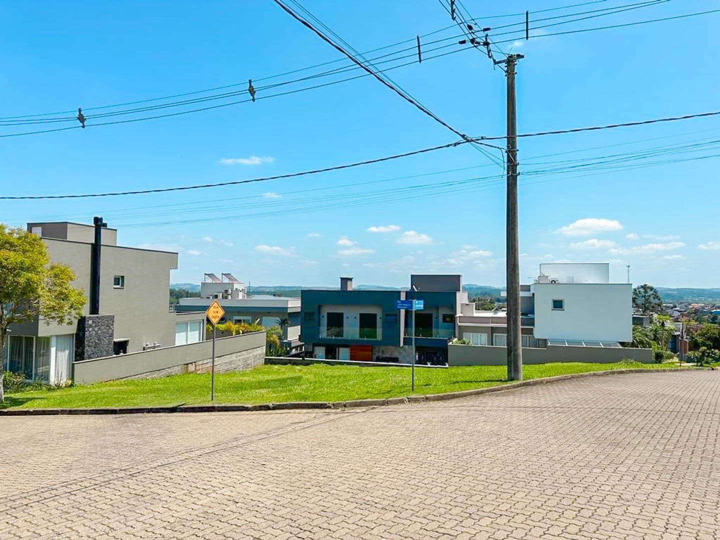 Foto do imóvel Terreno de esquina com 519m² à venda no Horizon Club em Estância Velha