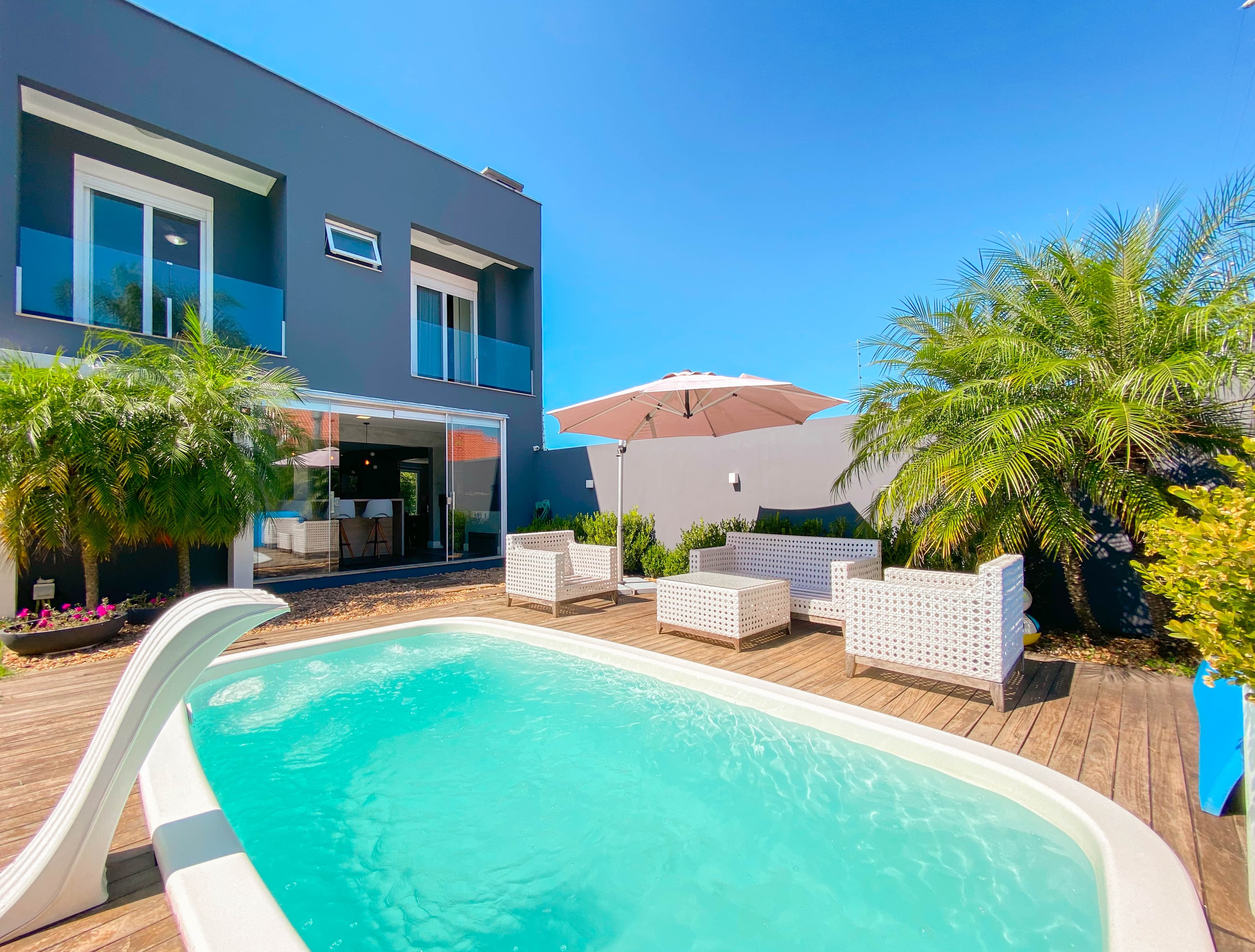 Casa LINDA com 03 suítes à venda no Jardim Mauá em Novo Hamburgo