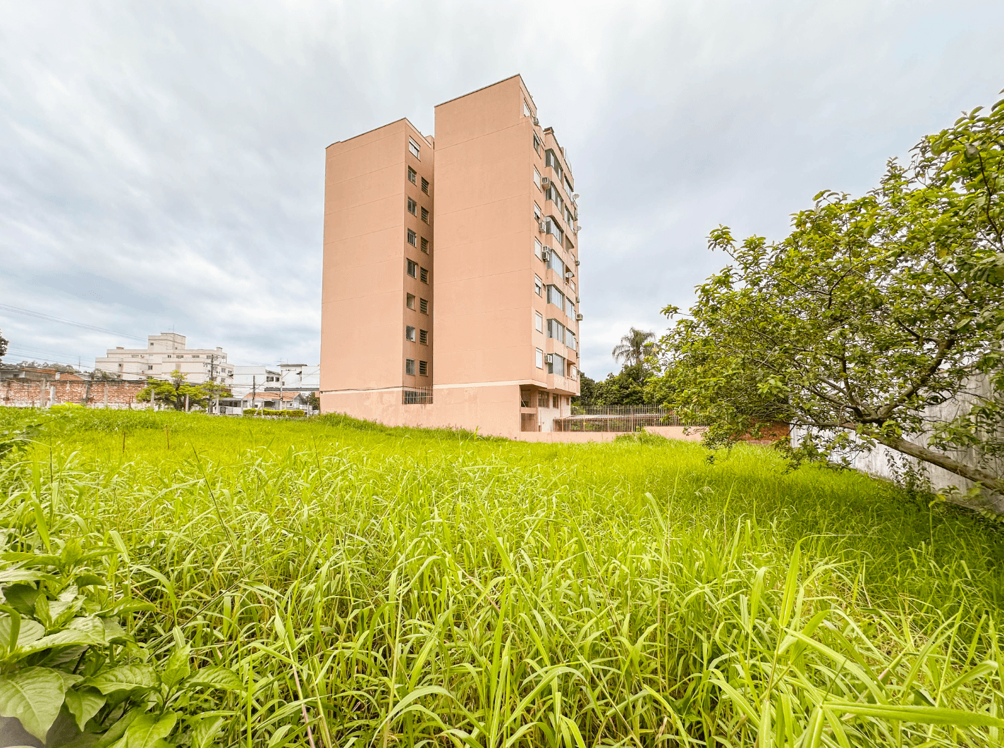 Terreno com 852 m² à venda no bairro Pátria Nova em Novo Hamburgo