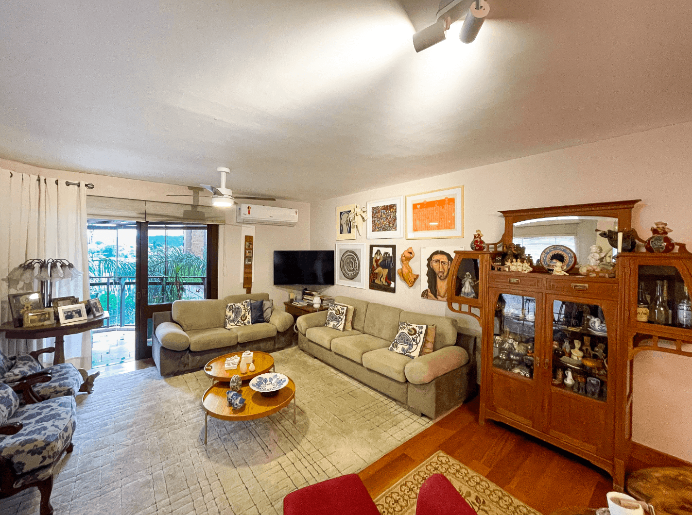 Foto do imóvel Apartamento SEMI MOBILIADO com 03 dormitórios à venda no Centro de Novo Hamburgo
