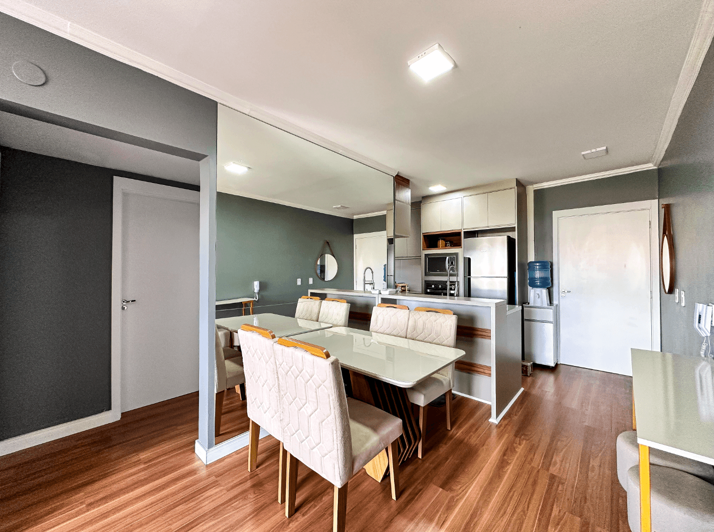 Apartamento com 02 dormitórios à venda no bairro Vila Nova em Novo Hamburgo