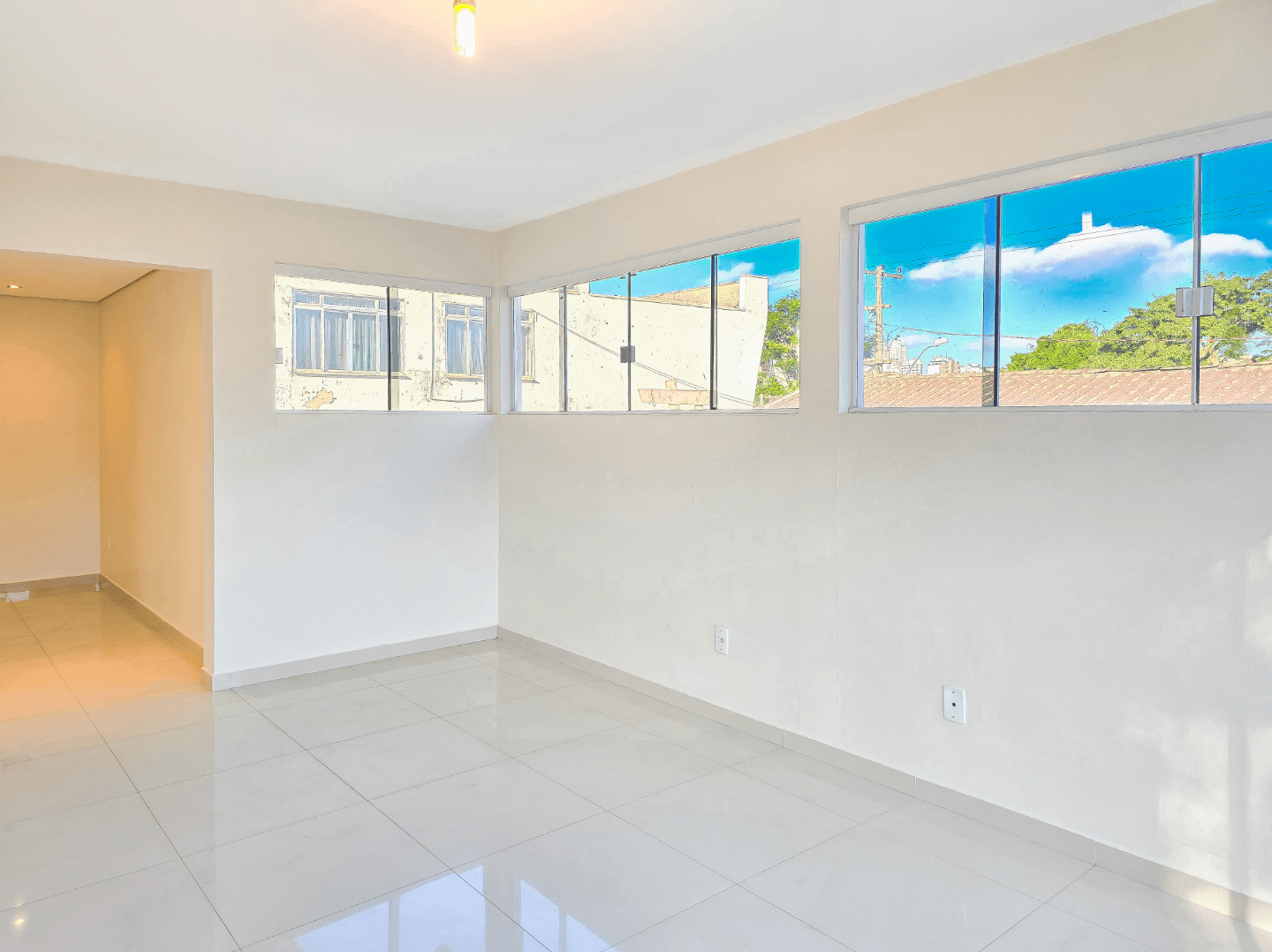 Casa com 03 dormitórios à venda no bairro Rio Branco em Novo Hamburgo