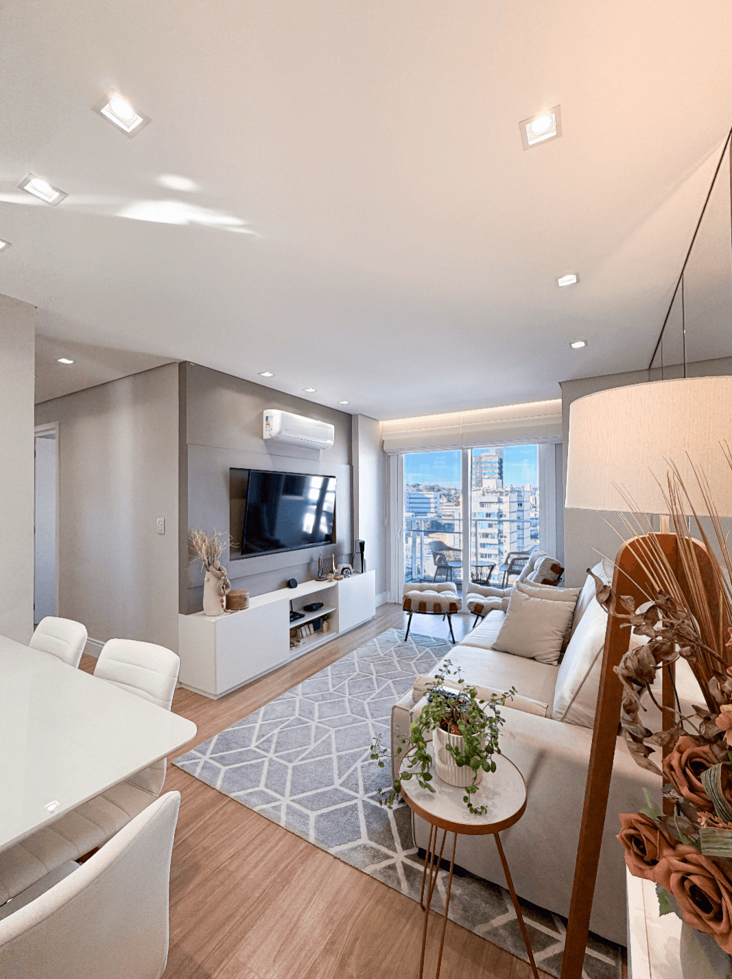 Apartamento MOBILIADO com 02 dormitórios à venda no Centro de Novo Hamburgo