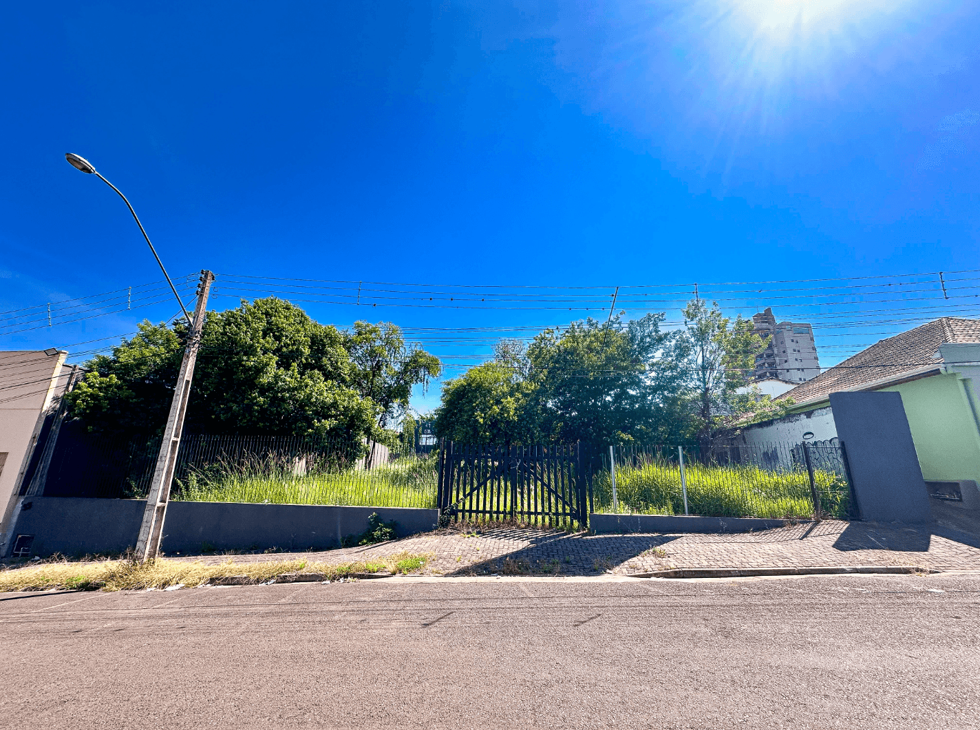 Foto do imóvel TERRENO à venda no bairro Vila Nova em Novo Hamburgo