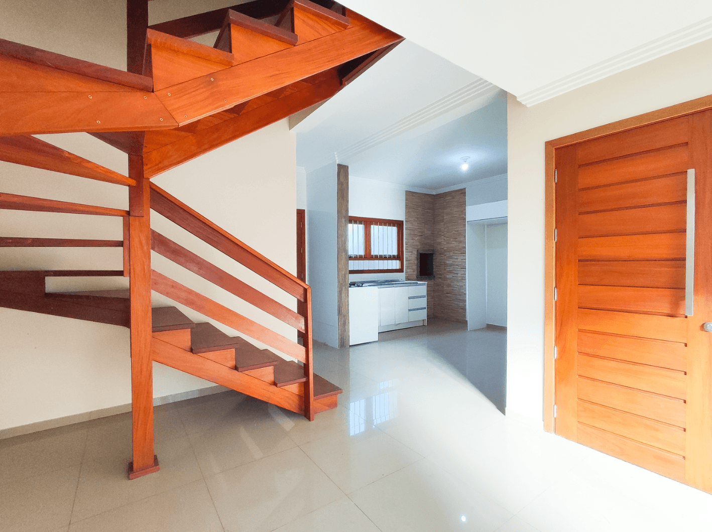 Foto do imóvel Casa com 03 dormitórios e 01 suíte à venda no bairro Floresta em Estância Velha