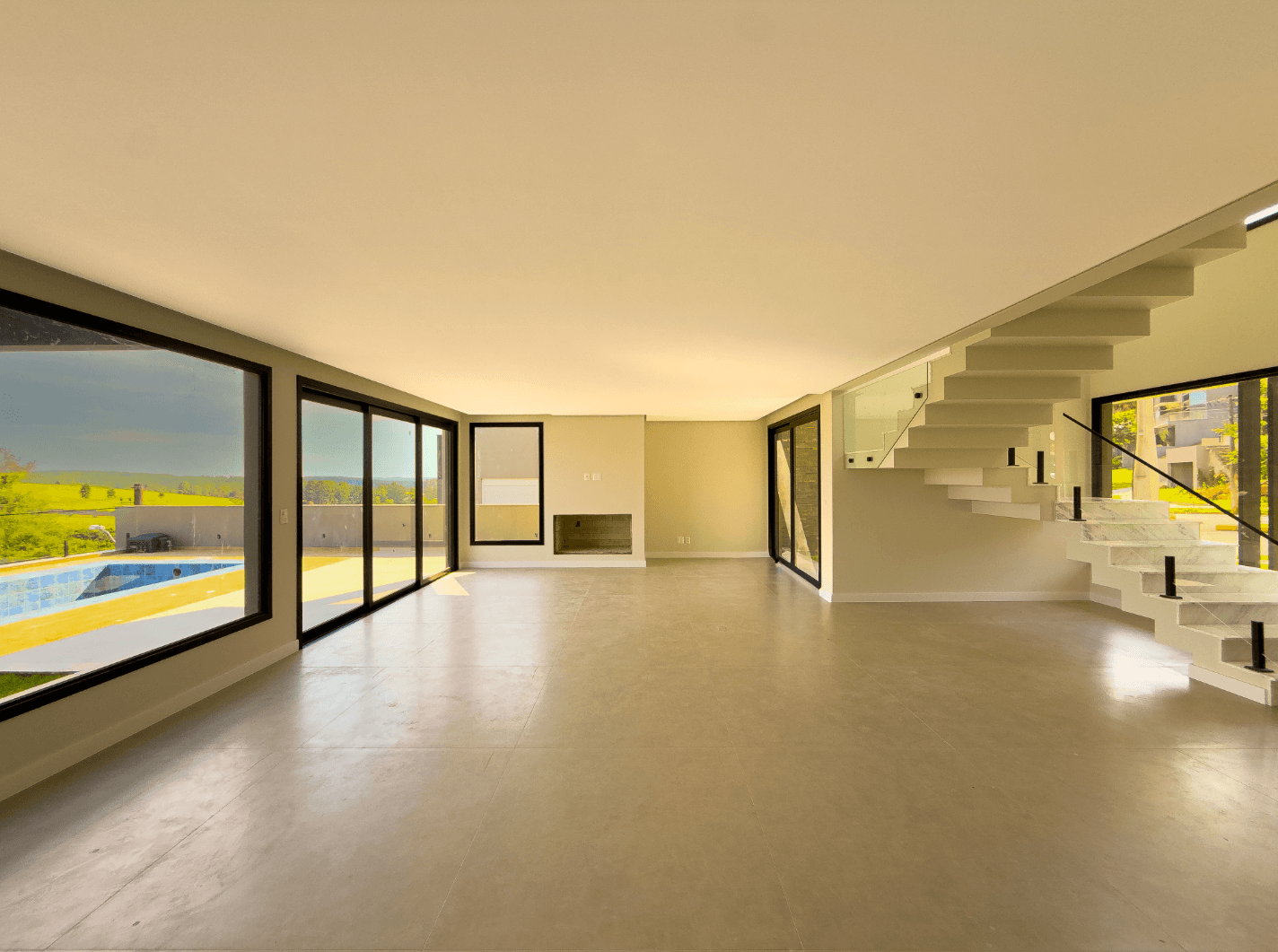 Foto do imóvel CASA NOVA no HORIZON com 03 suítes e piscina à venda em Estância Velha
