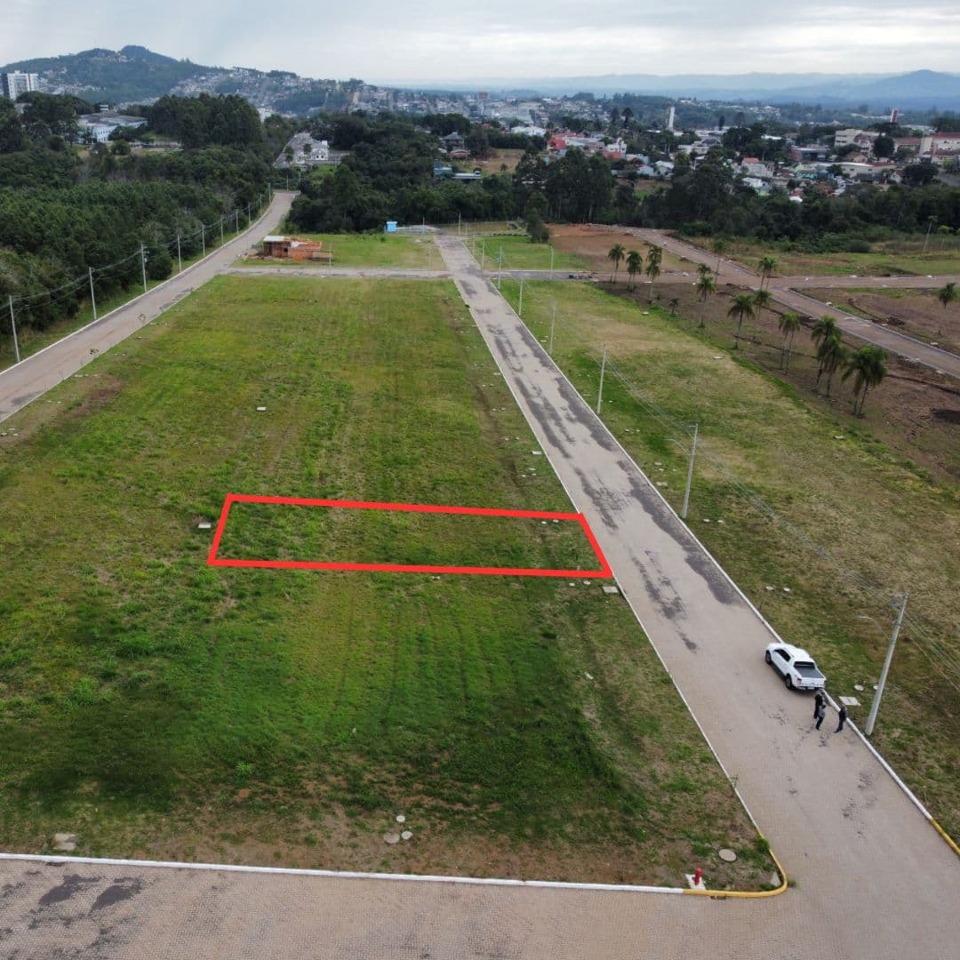 Foto do imóvel TERRENO com 384,85 m², à venda no Loteamento Jardim do Sol