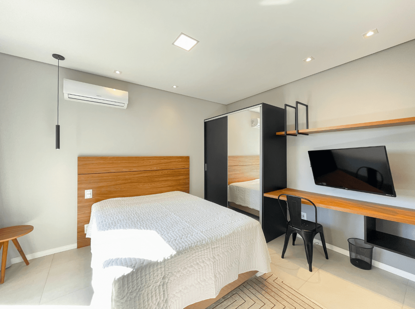 Foto do imóvel Studio MOBILIADO à venda próximo a Feevale no bairro Vila nova em Novo Hamburgo