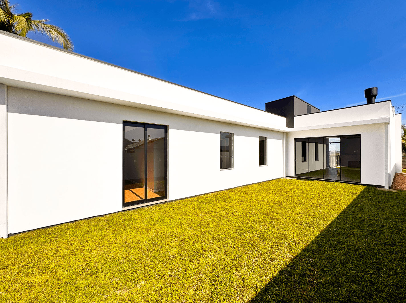 CASA NOVA E PLANA com 03 dormitórios à venda no Jardim do Sol em Campo Bom