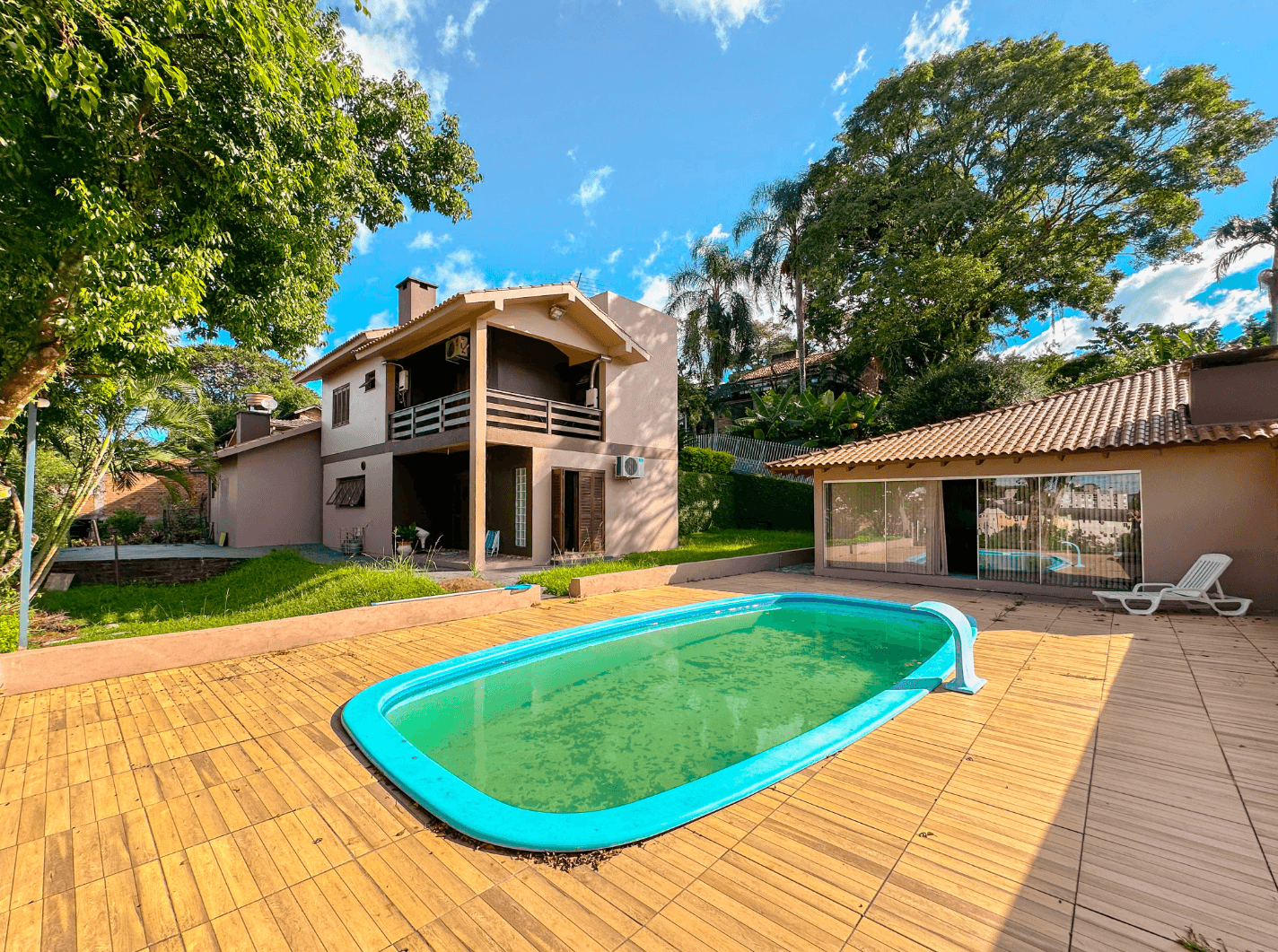 Foto do imóvel Casa com 03 dormitórios à venda no bairro Vila Nova em Novo Hamburgo