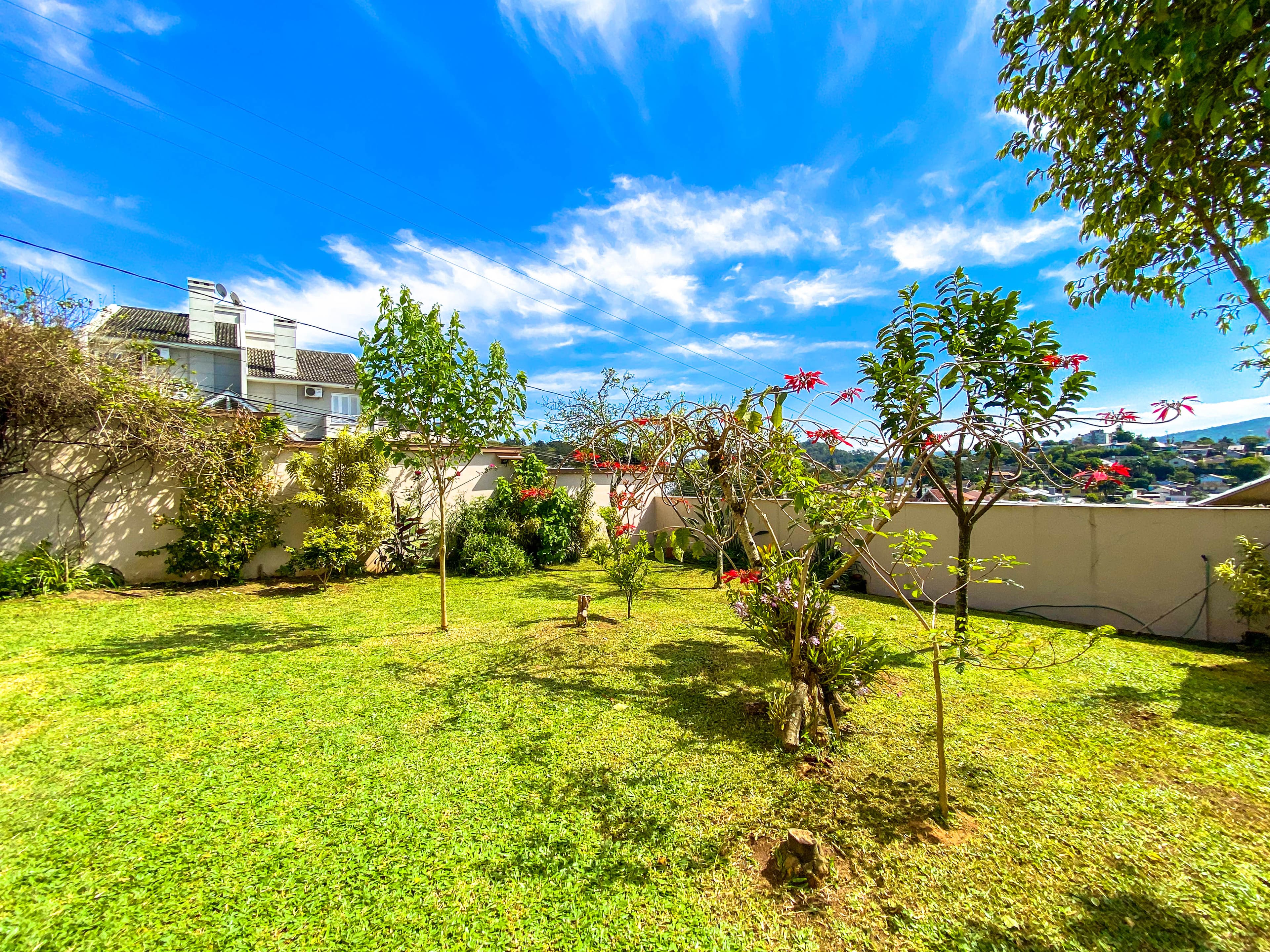 Foto do imóvel Casa com 04 dormitórios à venda no bairro Hamburgo Velho em Novo Hamburgo