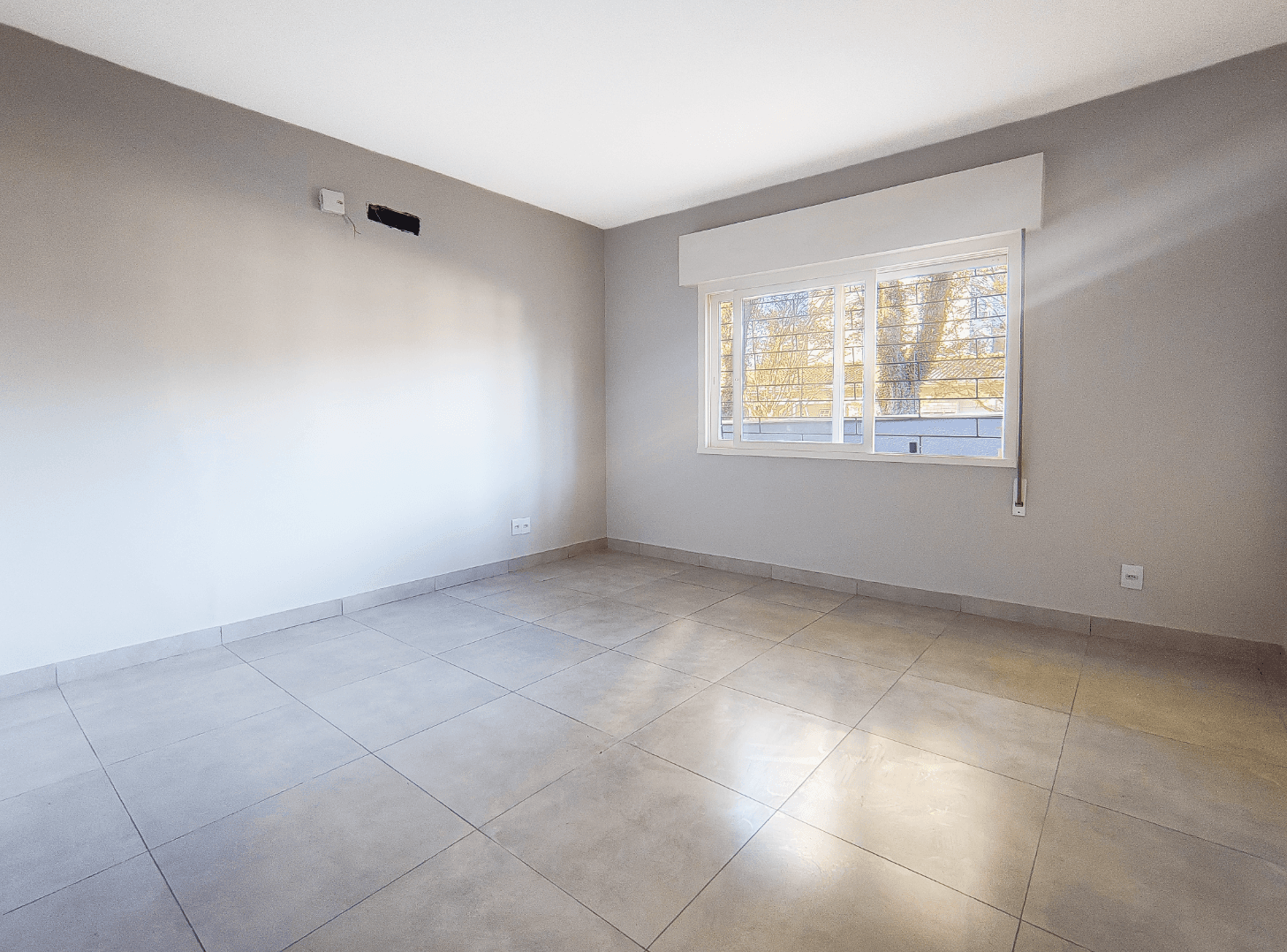 Foto do imóvel Casa com 03 dormitórios à venda no bairro Vila Nova em Novo Hamburgo
