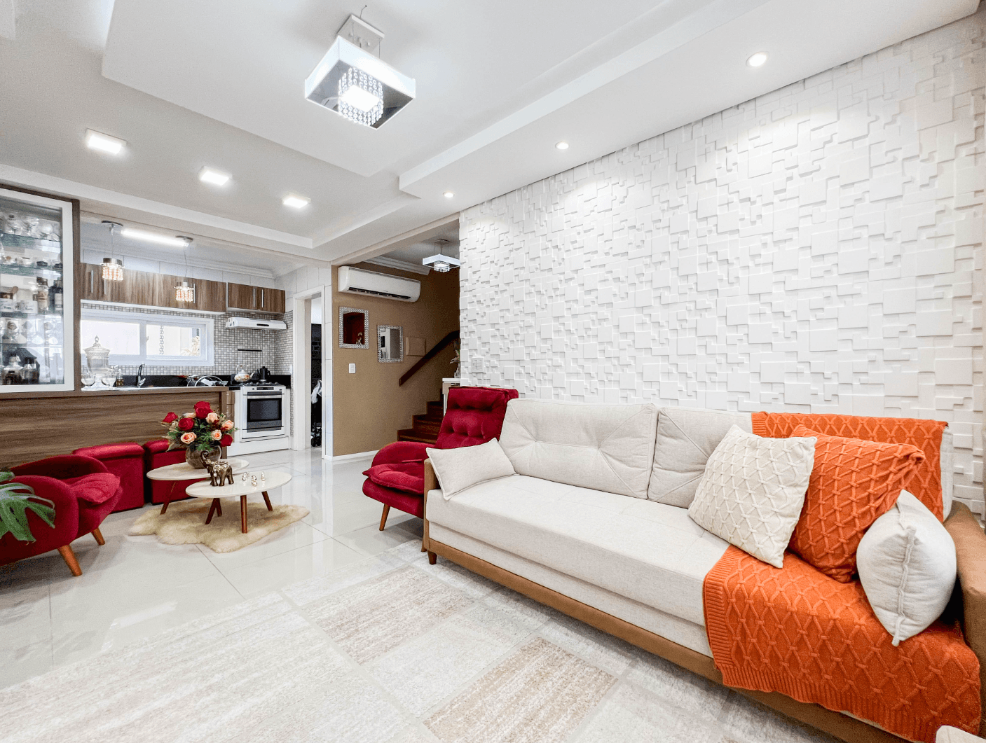 Foto do imóvel Casa em condomínio com 03 dormitórios à venda no bairro Rondônia em Novo Hamburgo