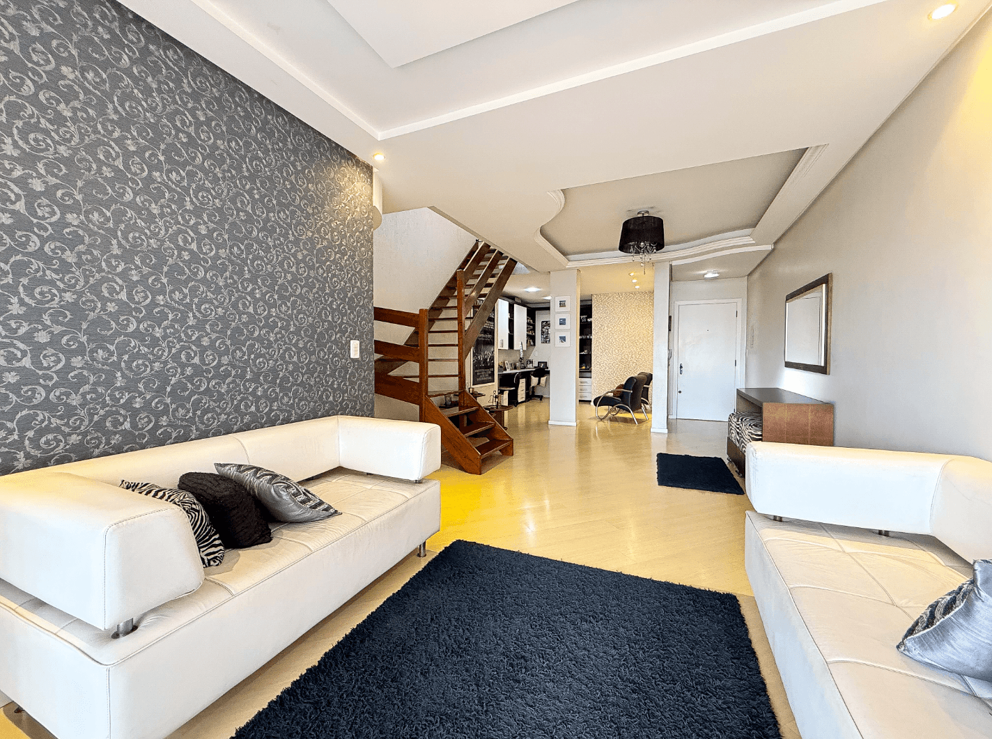Foto do imóvel APARTAMENTO SEMI MOBILIADO com 03 dormitórios sendo 01 SUÍTE à venda no bairro Rio Branco em Novo Hamburgo