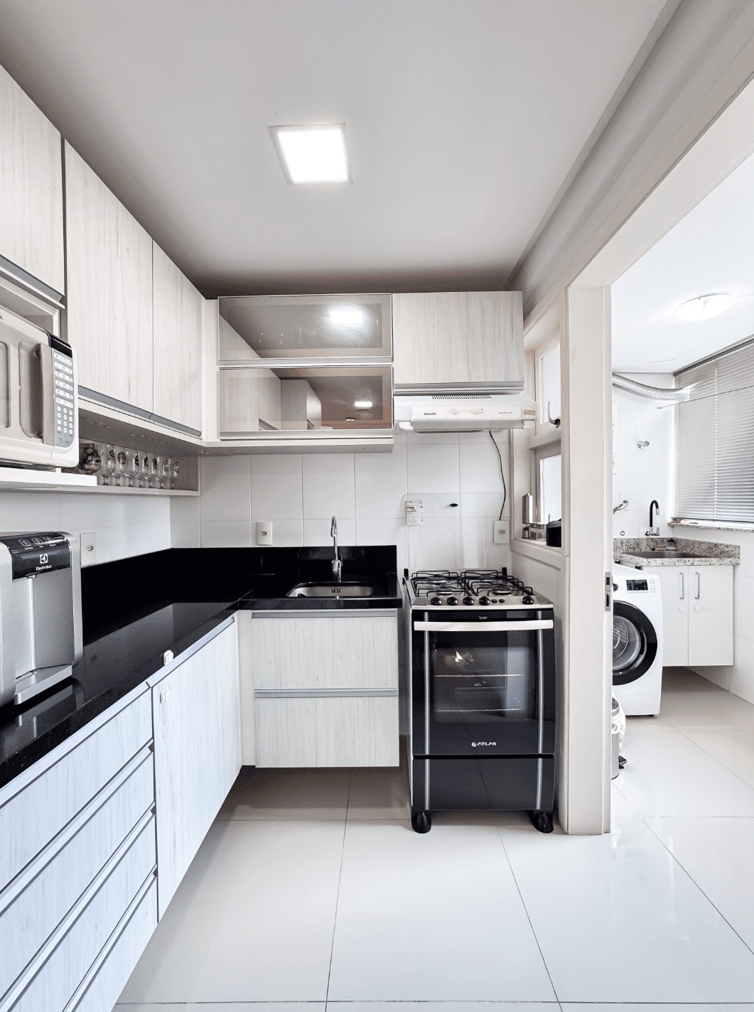 Foto do imóvel Apartamento SEMIMOBILIADO com 03 dormitórios à venda no bairro Vila Rosa em Novo Hamburgo