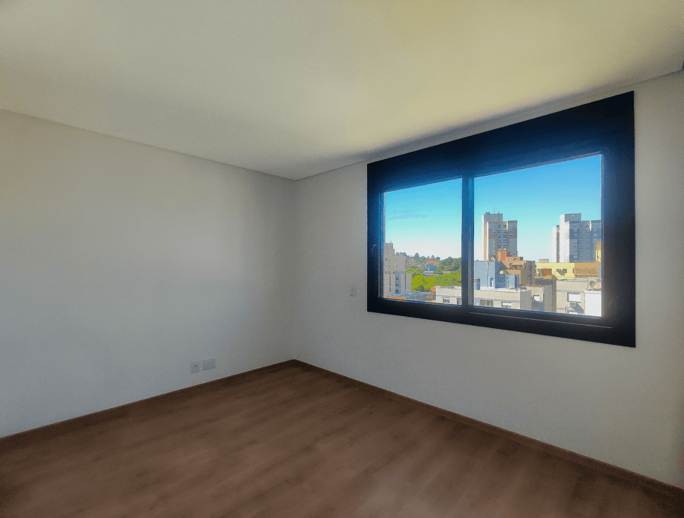 Foto do imóvel Apartamento com 02 dormitórios sendo 01 SUÍTE à venda no bairro Pátria Nova em Novo Hamburgo