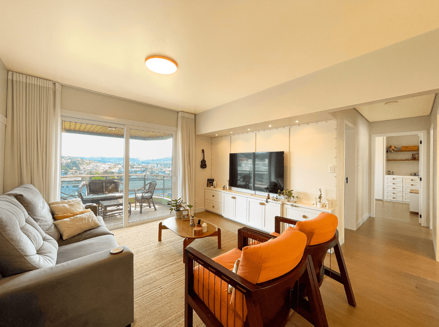 Apartamento SEMI MOBILIADO com 03 dormitórios sendo 01 SUÍTE à venda no bairro Rio Branco em Novo Hamburgo