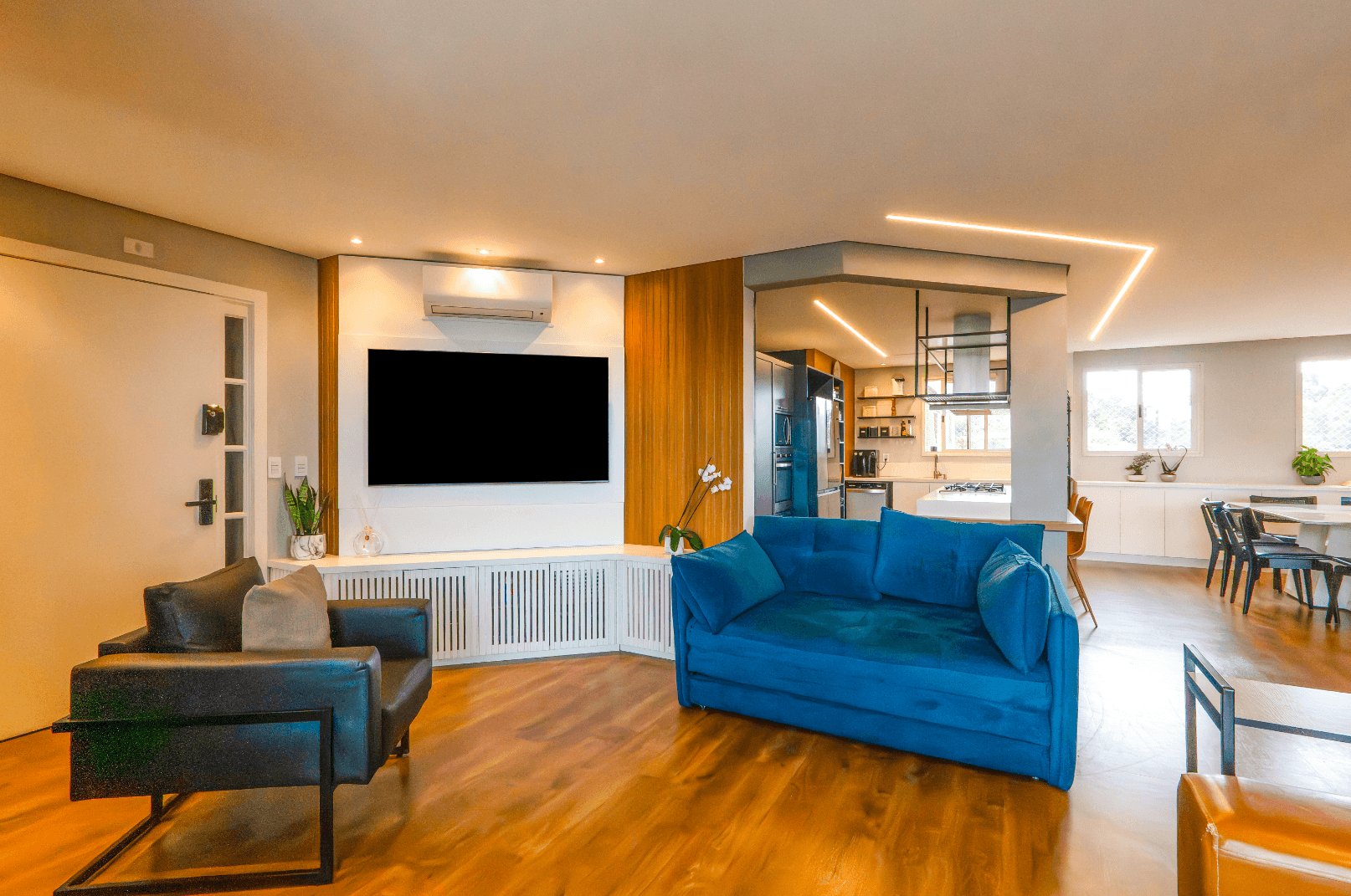 Foto do imóvel Apartamento SEMI MOBILIADO com 03 dormitórios à venda no Bairro Vila Nova em Novo Hamburgo