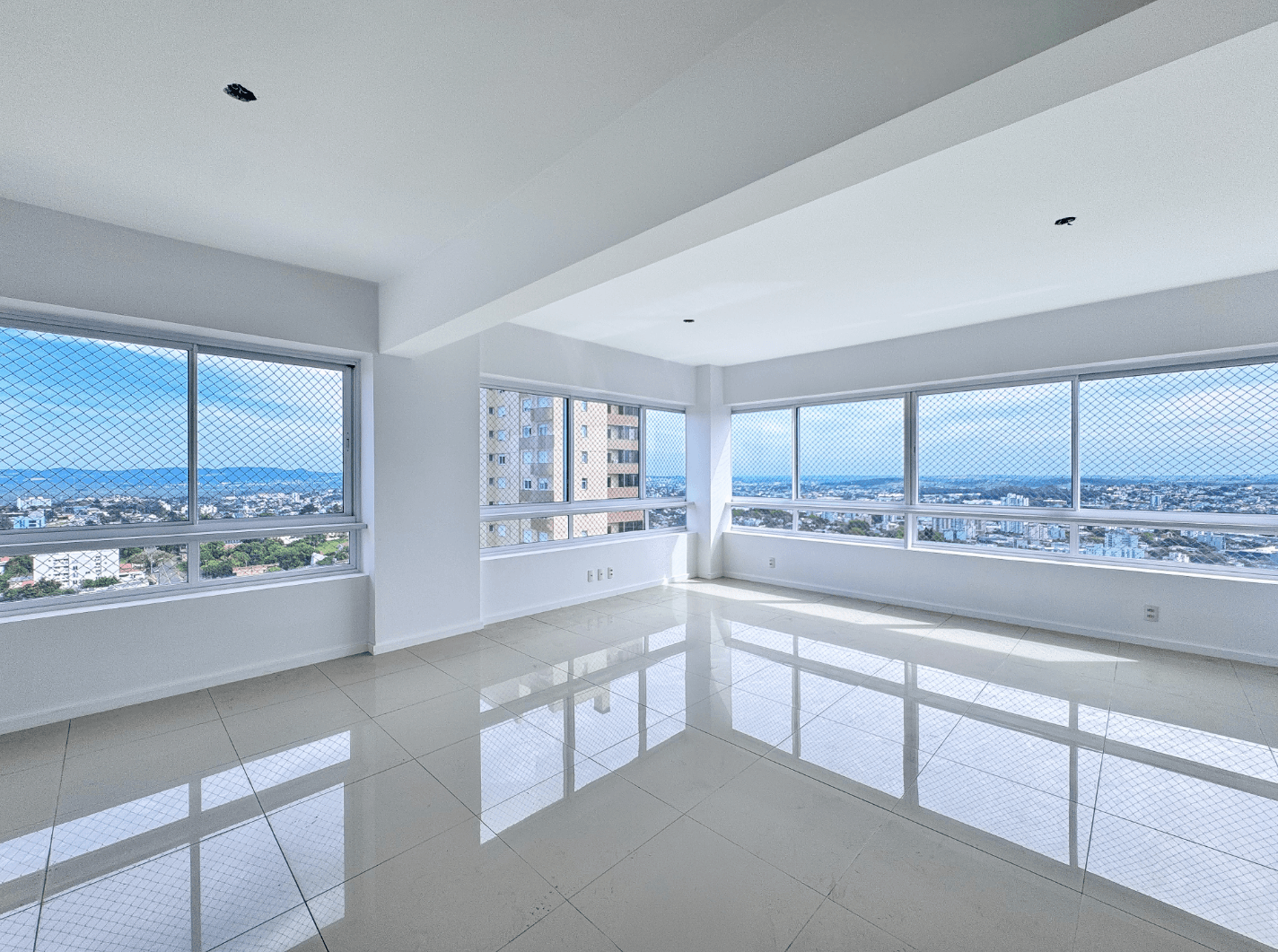 Apartamento com 03 suítes à venda no CELEBRITY em Novo Hamburgo