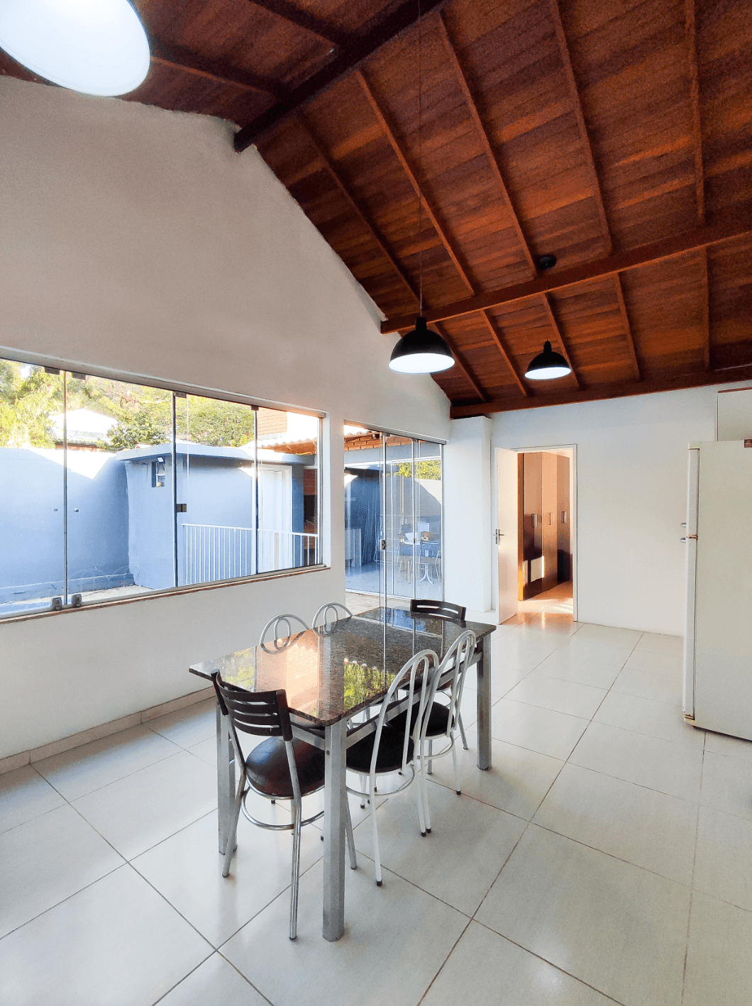 Foto do imóvel Casa com 02 dormitórios sendo 01 suíte à venda no bairro Rondonia em Novo Hamburgo