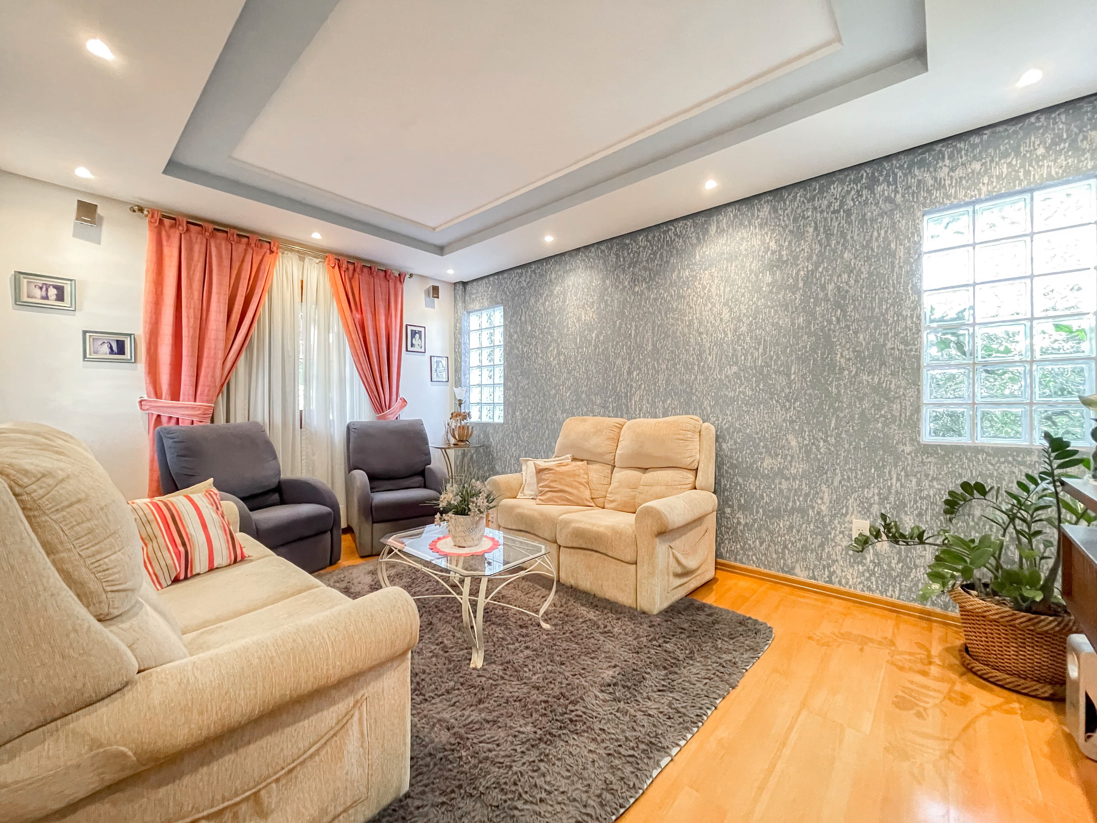 Foto do imóvel Casa com 02 suítes a venda em Novo Hamburgo