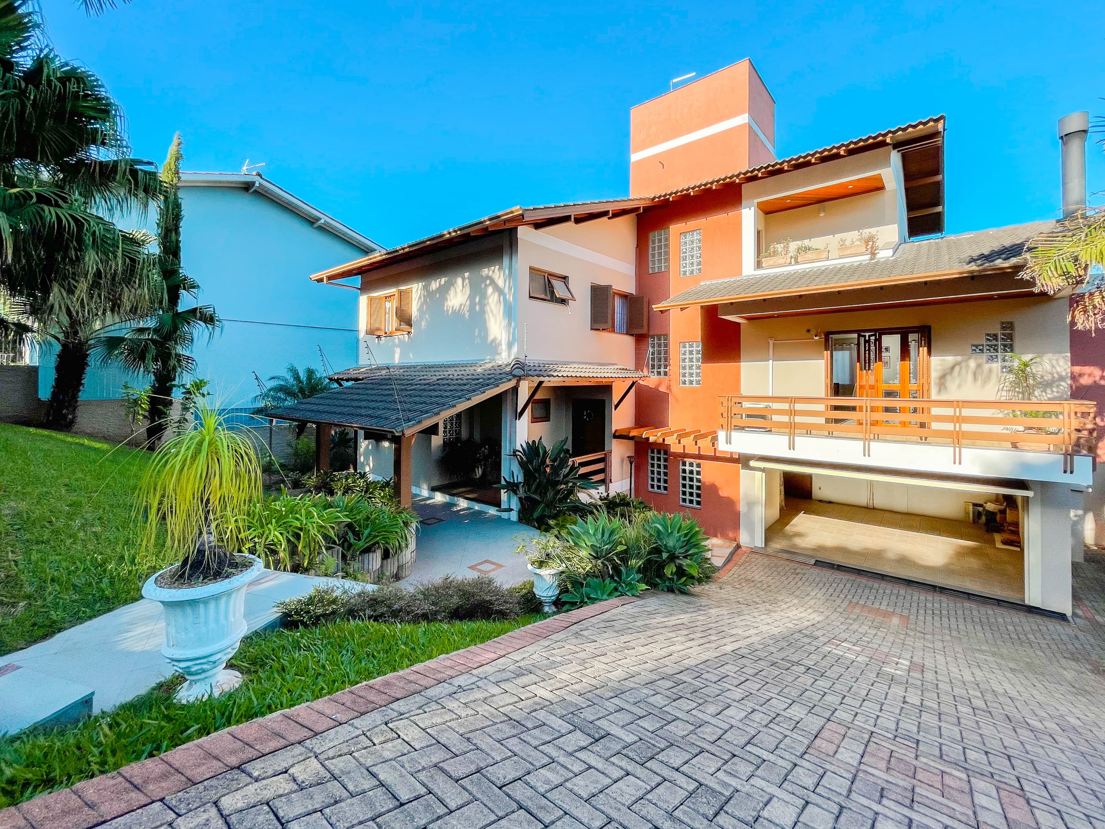 Casa com 02 suítes a venda em Novo Hamburgo