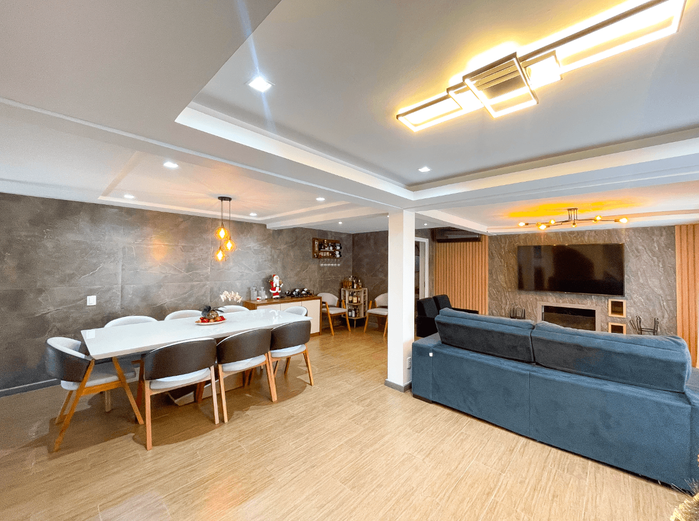 Foto do imóvel Casa SEMI MOBILIADA com 04 dormitórios à venda no bairro Canudos em Novo Hamburgo