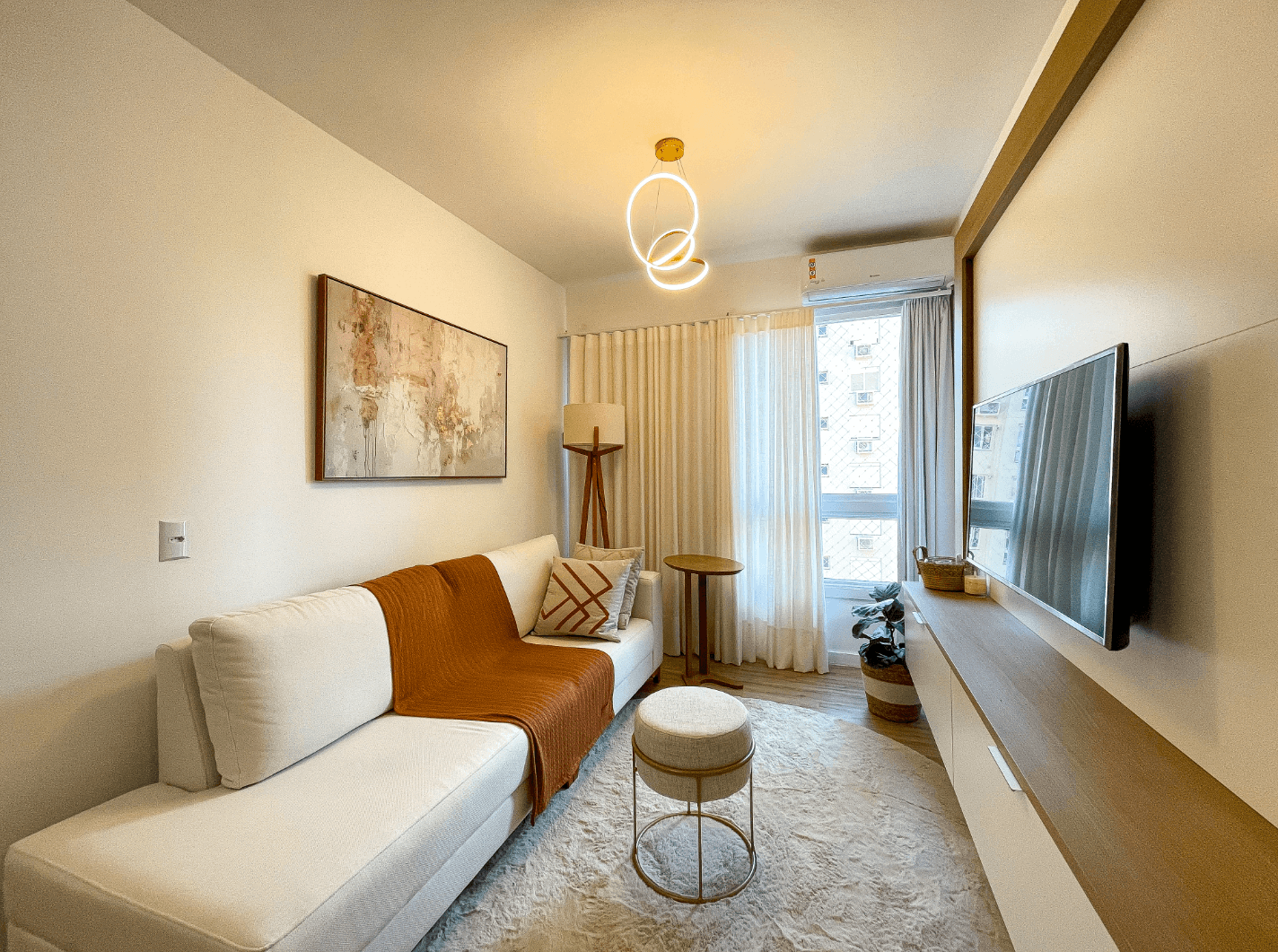 Apartamento MOBILIADO, com 02 dormitórios sendo 01 suíte, no centro de Novo Hamburgo