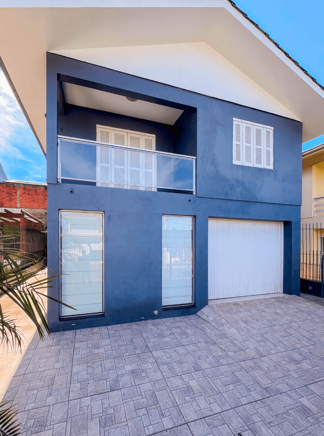 Foto do imóvel Casa de 03 dormitórios com PISCINA à venda no bairro Boa Vista em Novo Hamburgo.