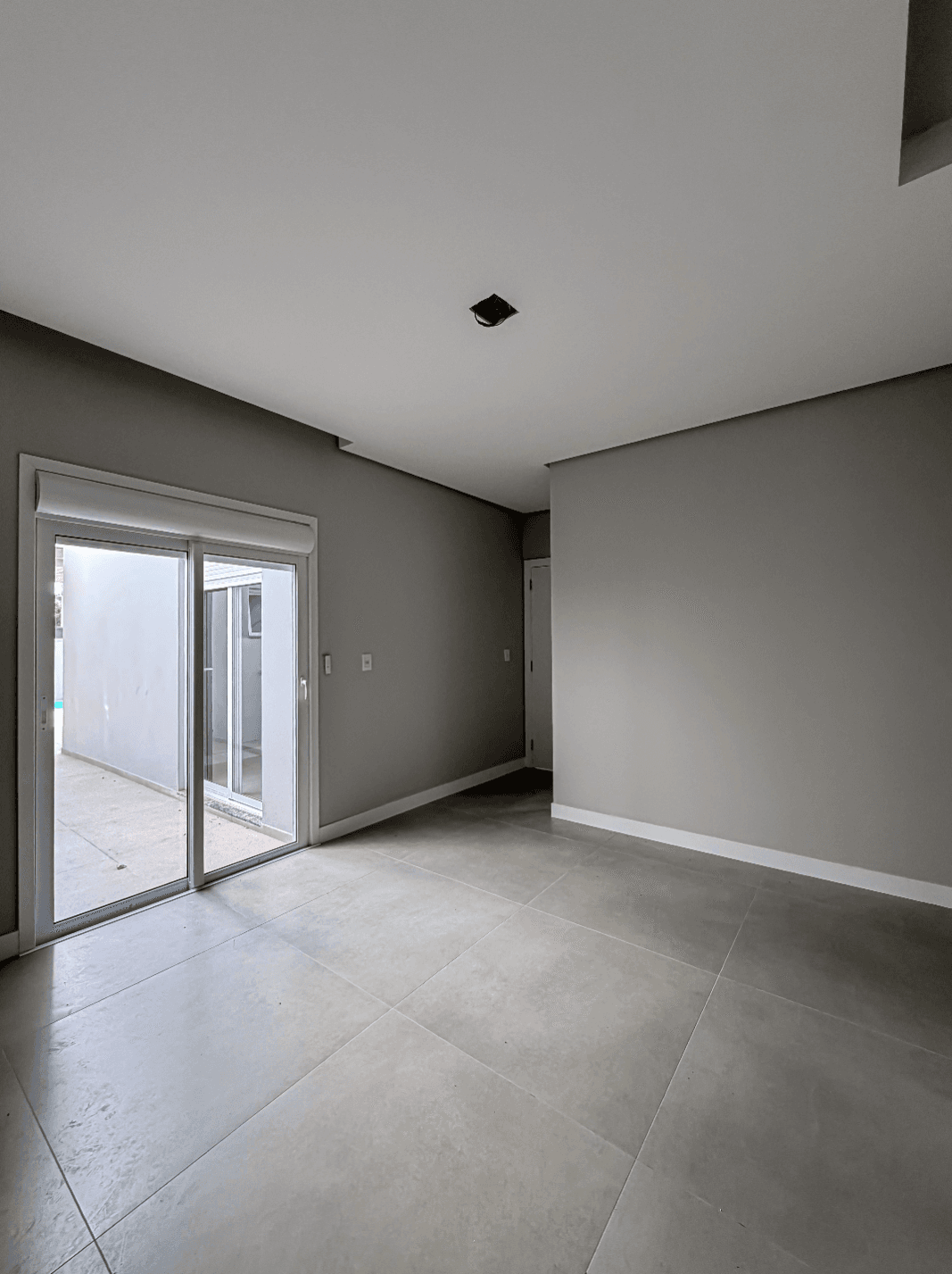Foto do imóvel CASA PLANA com PISCINA e 03 dormitórios à venda no Firenze em Campo Bom