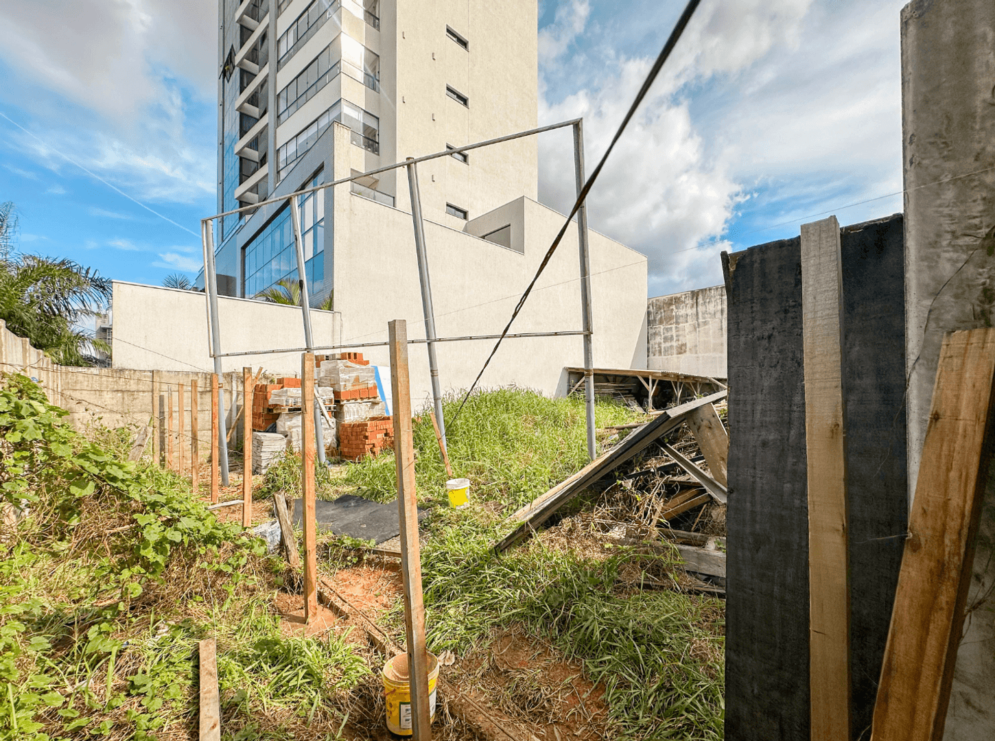 Foto do imóvel Terreno com 503,25m² à venda no centro de Campo Bom