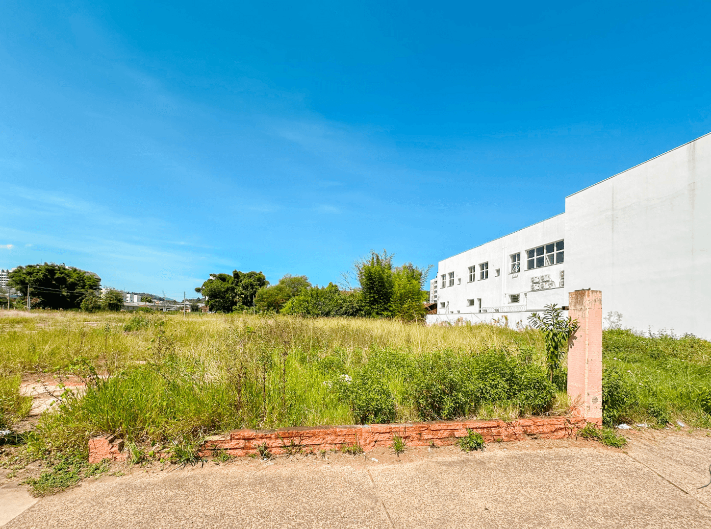 Foto do imóvel Terreno com 985m² à venda no Centro de Estância Velha