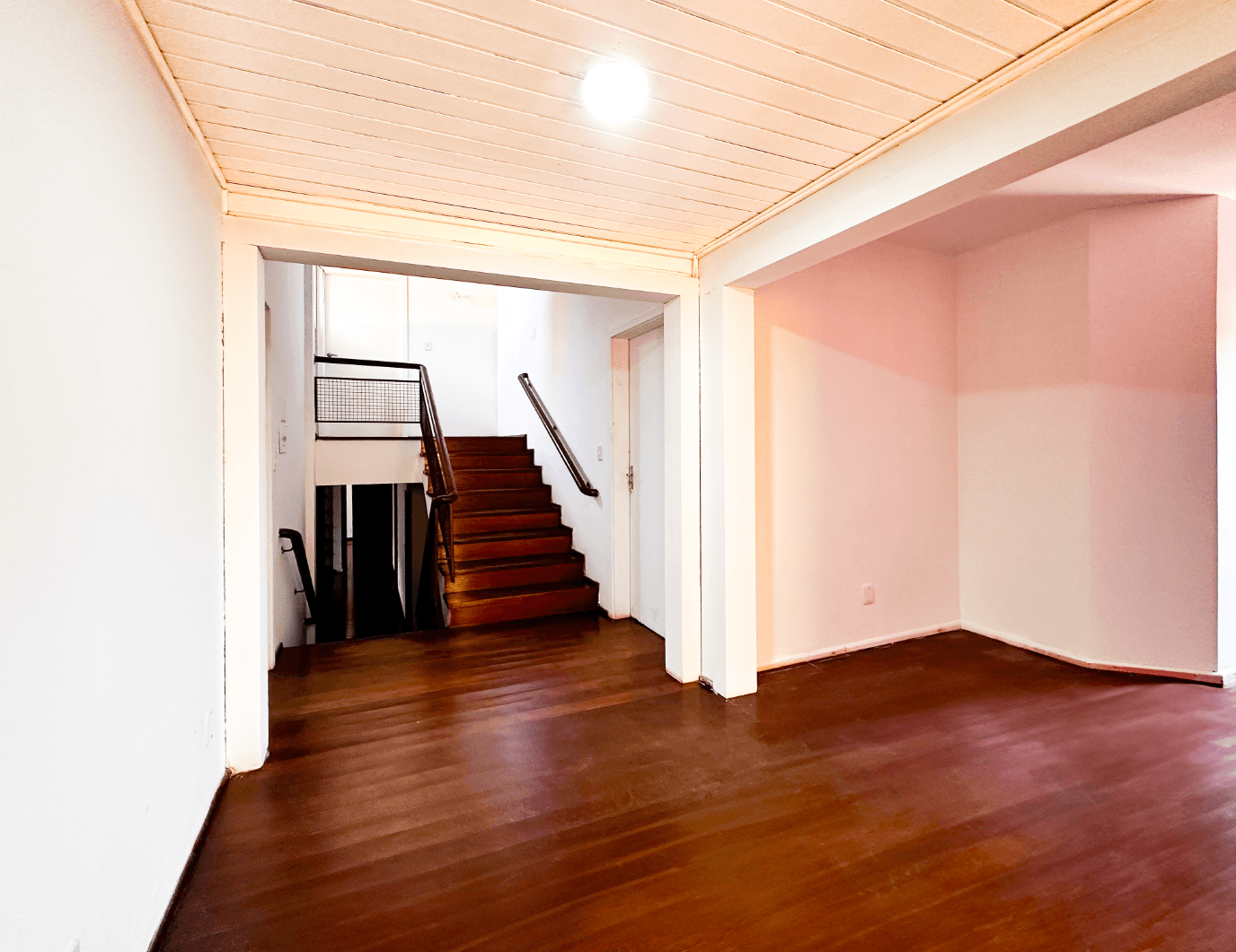 Foto do imóvel Casa Comercial com 04 dormitórios à venda no bairro Ouro Branco em Novo Hamburgo