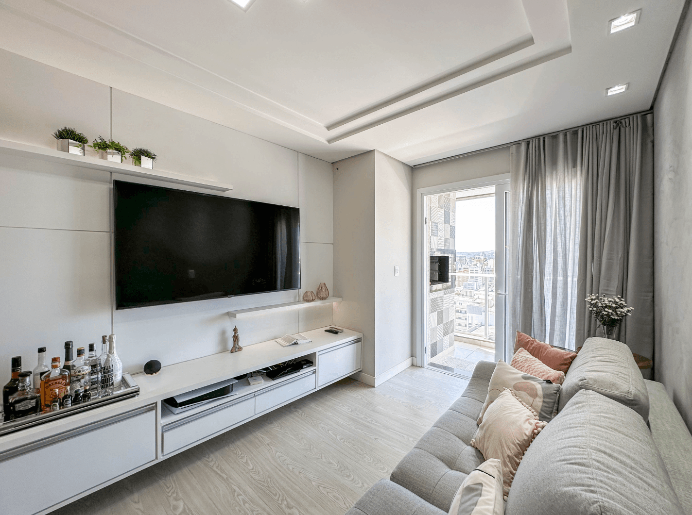 Apartamento com 03 dormitórios transformados em 02 à venda no Centro de Novo Hamburgo