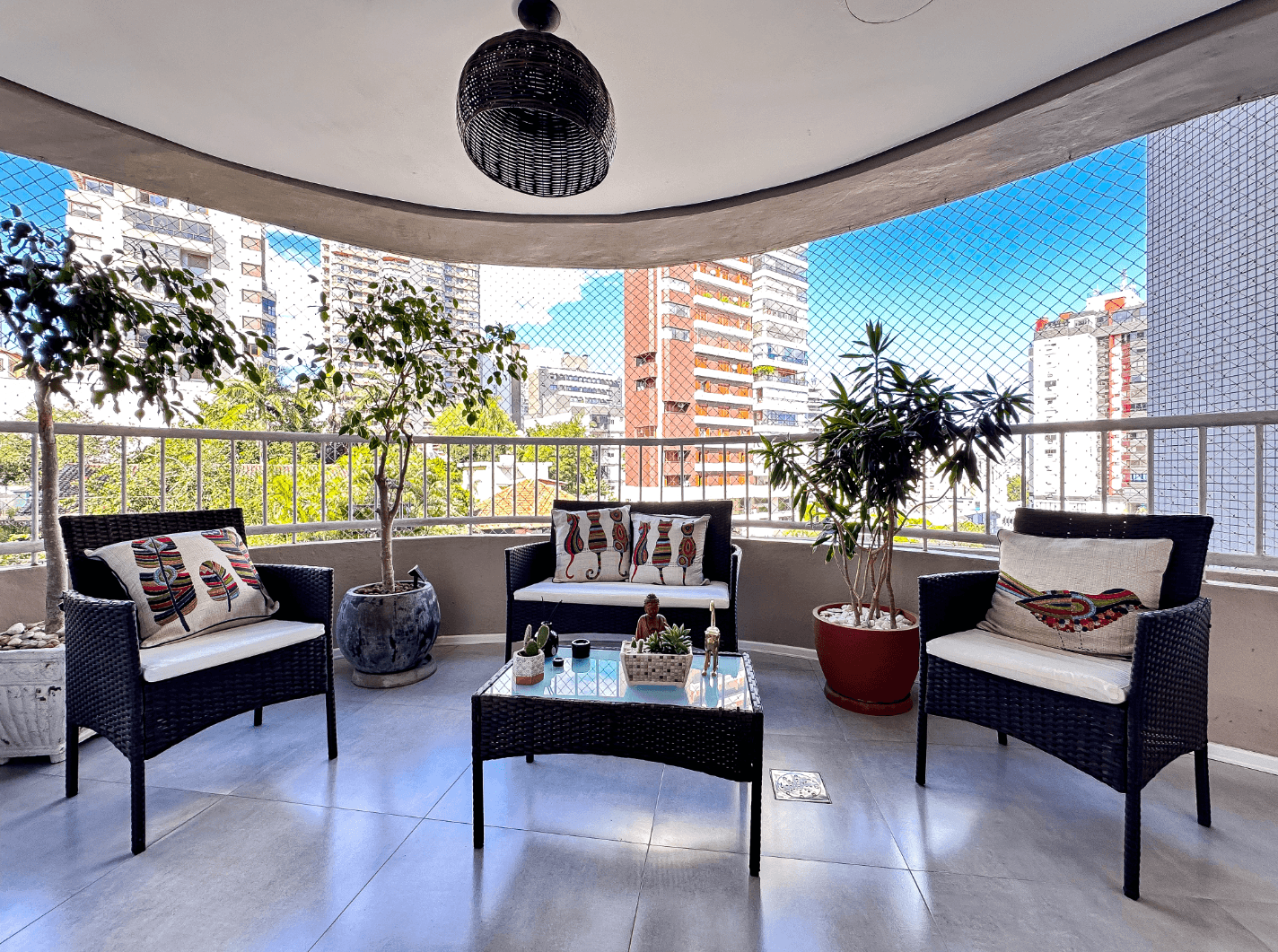Foto do imóvel Apartamento SEMI MOBILIADO com 03 dormitórios sendo 01 SUÍTE à venda no Centro de Novo Hamburgo
