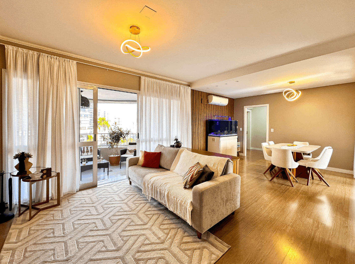 Apartamento SEMI MOBILIADO com 03 dormitórios sendo 01 SUÍTE à venda no Centro de Novo Hamburgo