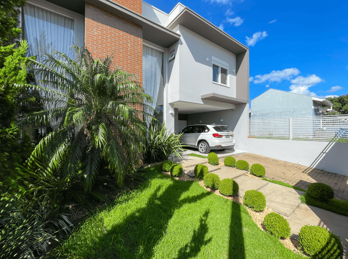 Foto do imóvel Casa com 03 dormitórios à venda no bairro Lomba Grande em Novo Hamburgo