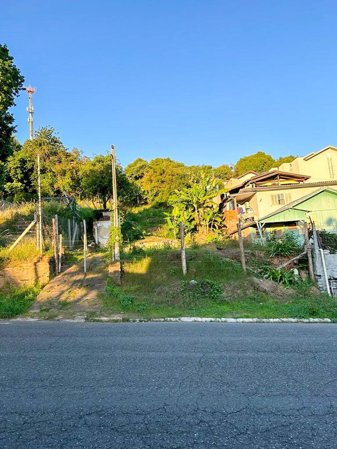 Terreno com 363m², no Bairro Operário em Novo Hamburgo.