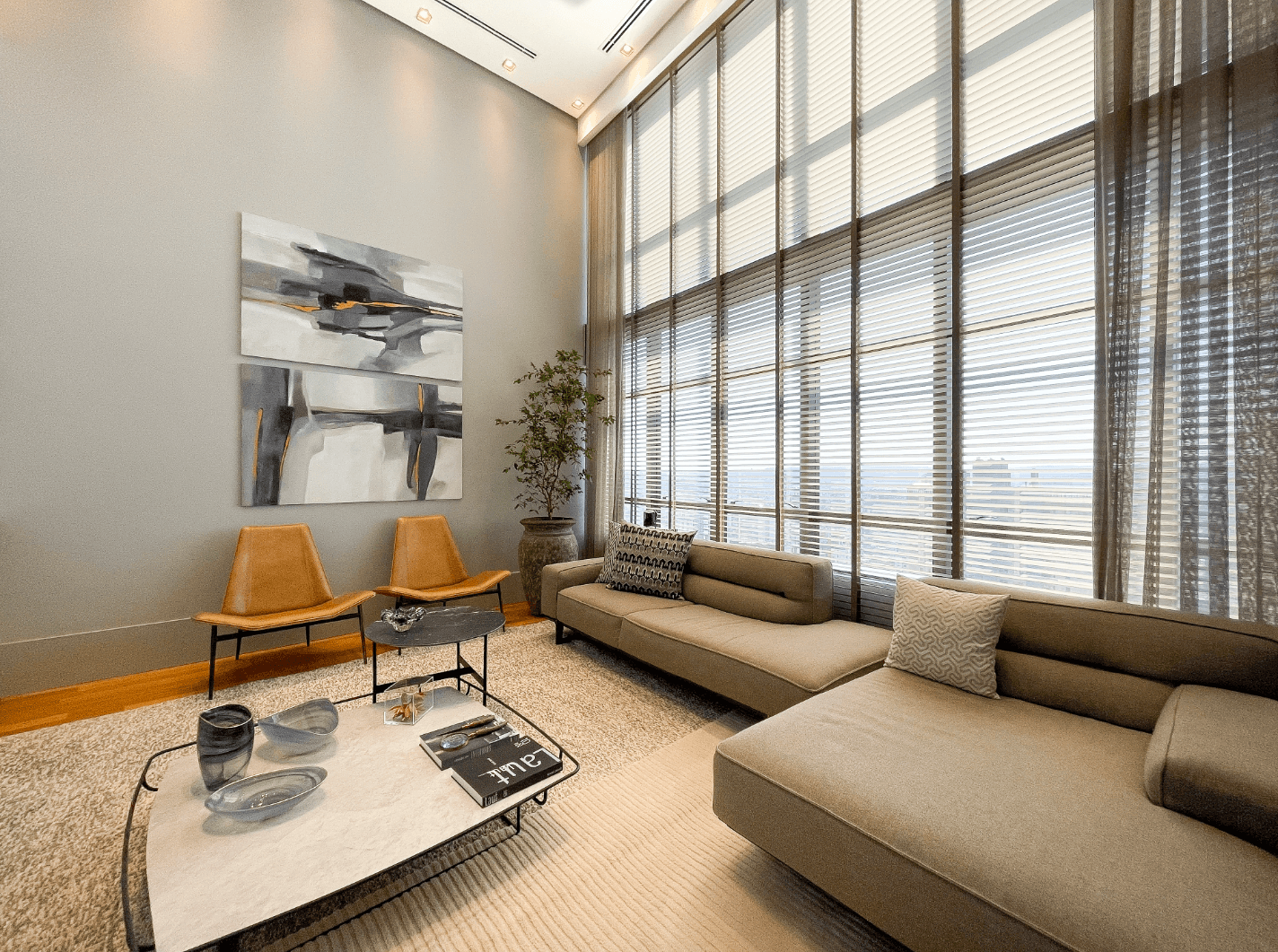 Apartamento com 03 SUÍTES e 04 vagas de garagem à venda no Centro de Novo Hamburgo