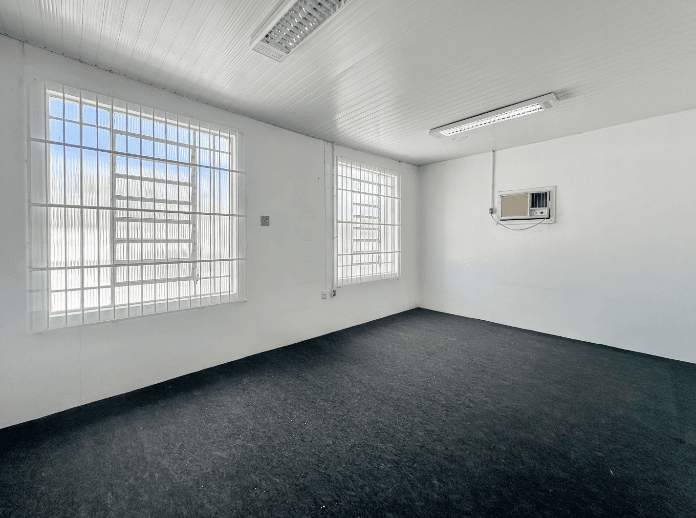Foto do imóvel Prédio Comercial com 354m² à venda no bairro Pátria Nova em Novo Hamburgo