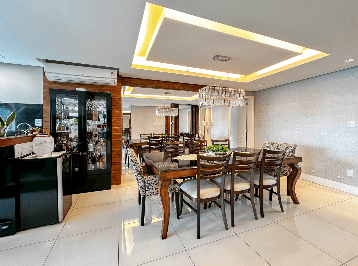 Foto do imóvel Apartamento com 04 dormitórios à venda no Centro de Novo Hamburgo