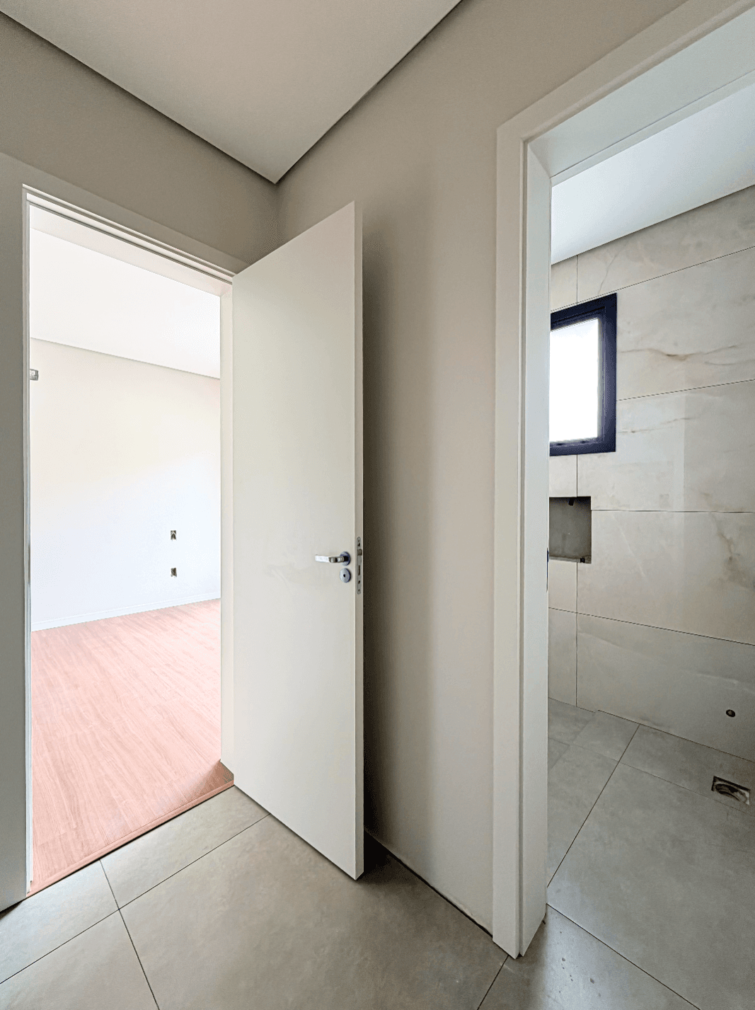 Foto do imóvel CASA NOVA com 03 suítes e PISCINA à venda no Bela Vista em Estância Velha